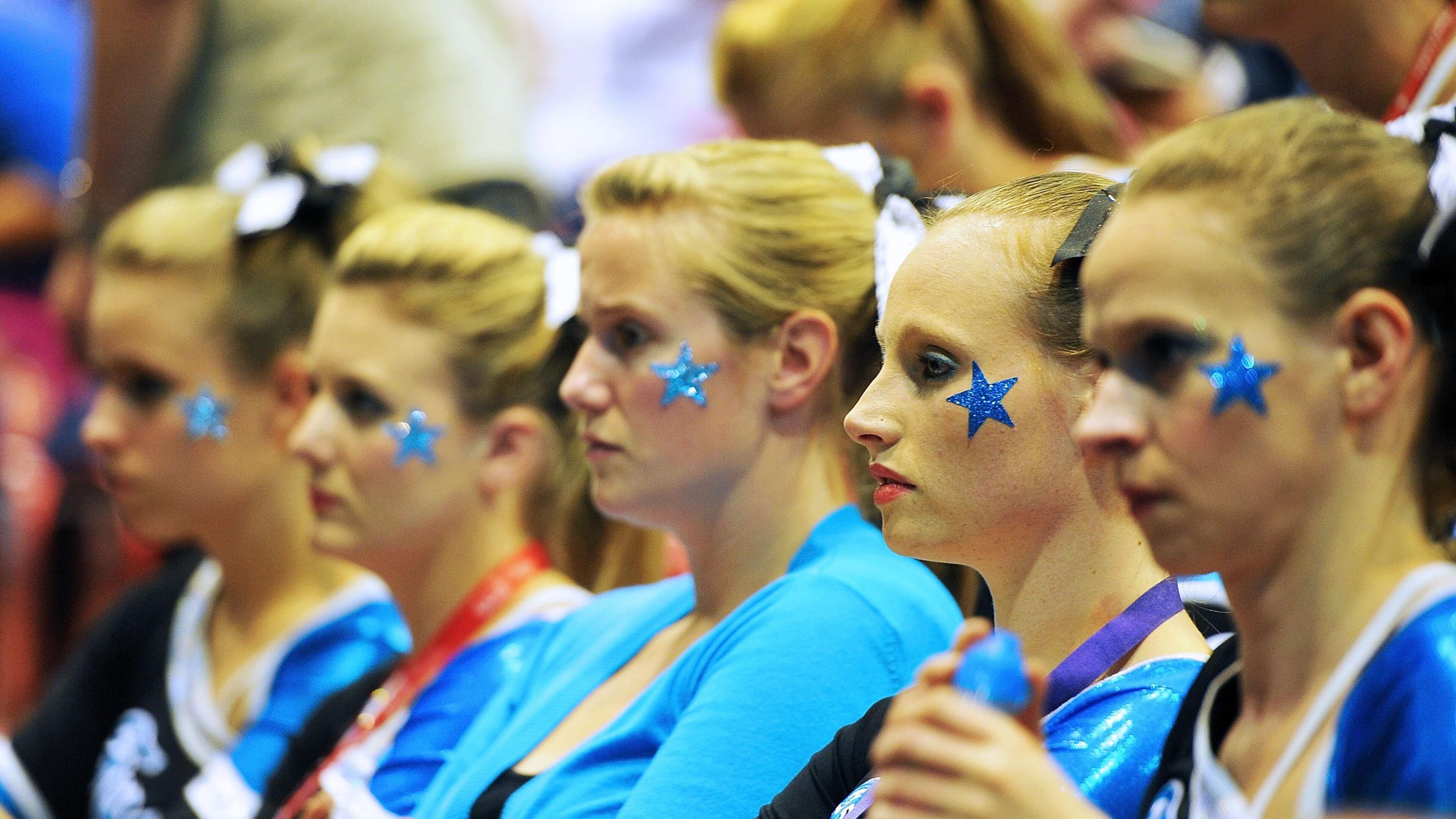 Thousands of cheerleaders, their coaches and families may have been exposed to mumps during a national competition in Dallas.