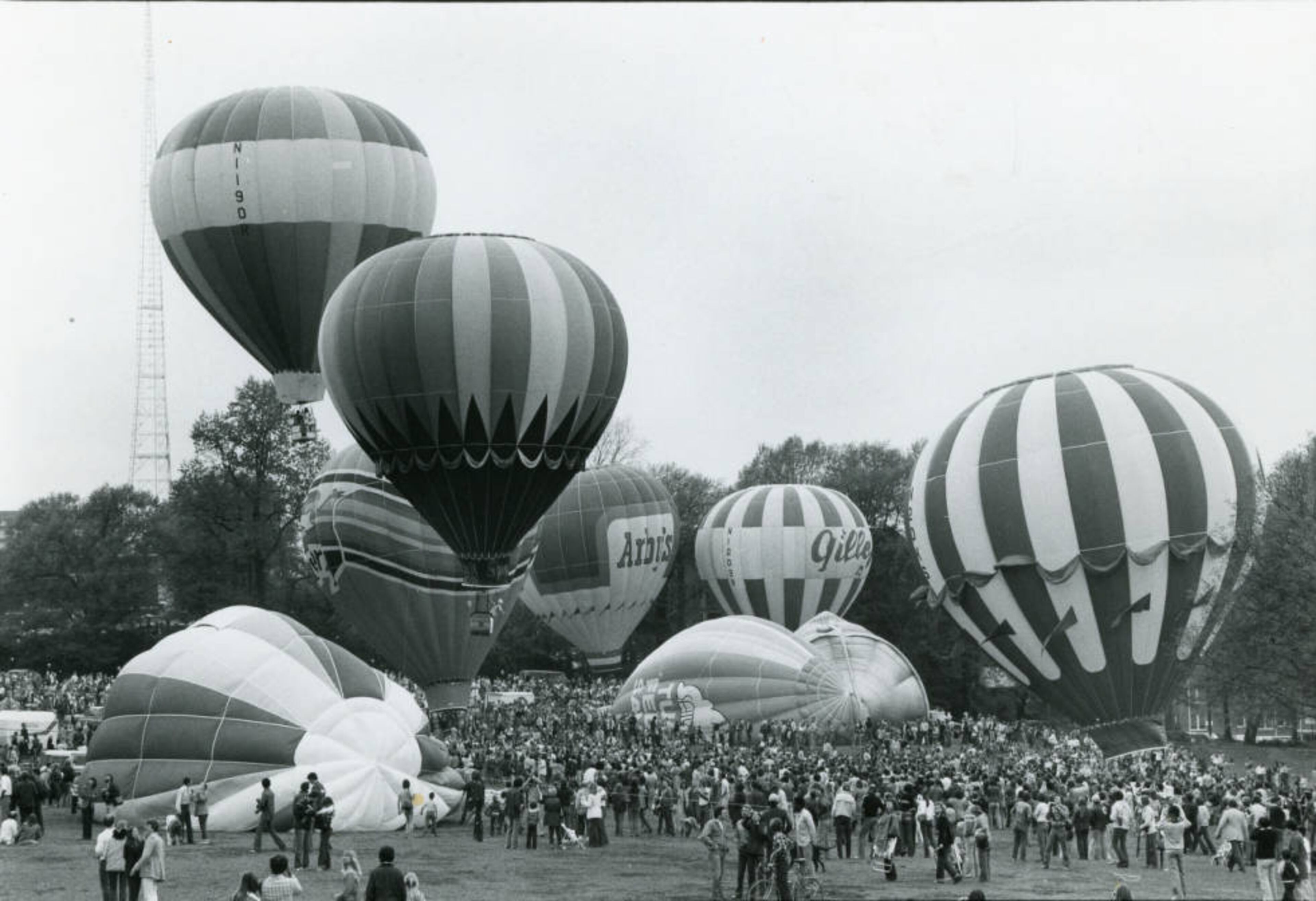 Hot air balloons at Atlanta Dogwood Festival in Piedmont Park, Atlanta, Georgia, April 12, 1980. Judy Ondrey/AJC