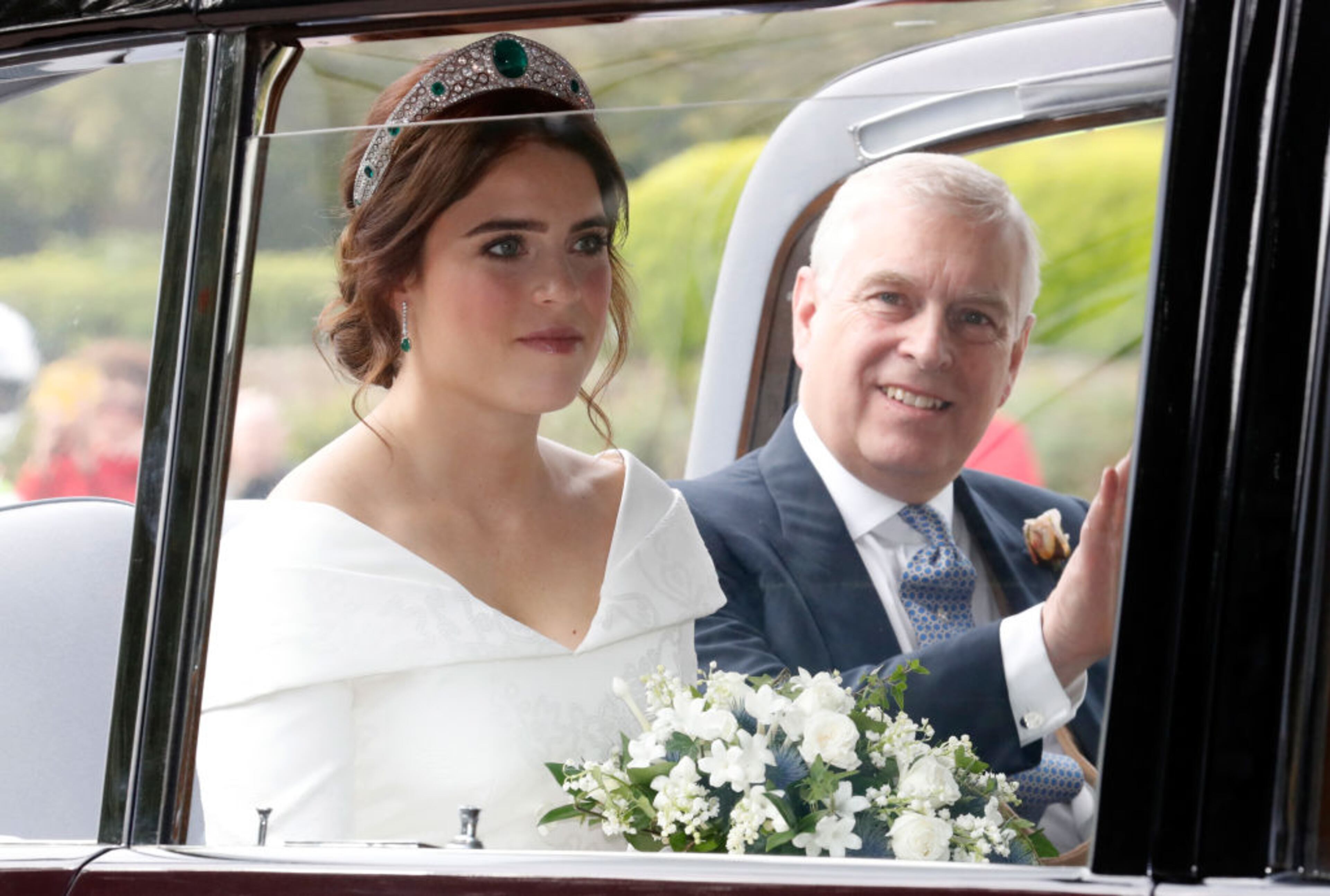WINDSOR, ENGLAND - OCTOBER 12: The bride Princess Eugenie of York with her father Prince Andrew, Duke of York arrives by car for her Royal wedding to Mr. Jack Brooksbank at St. George's Chapel on October 12, 2018 in Windsor, England. (Photo by Chris Jackson/Getty Images)