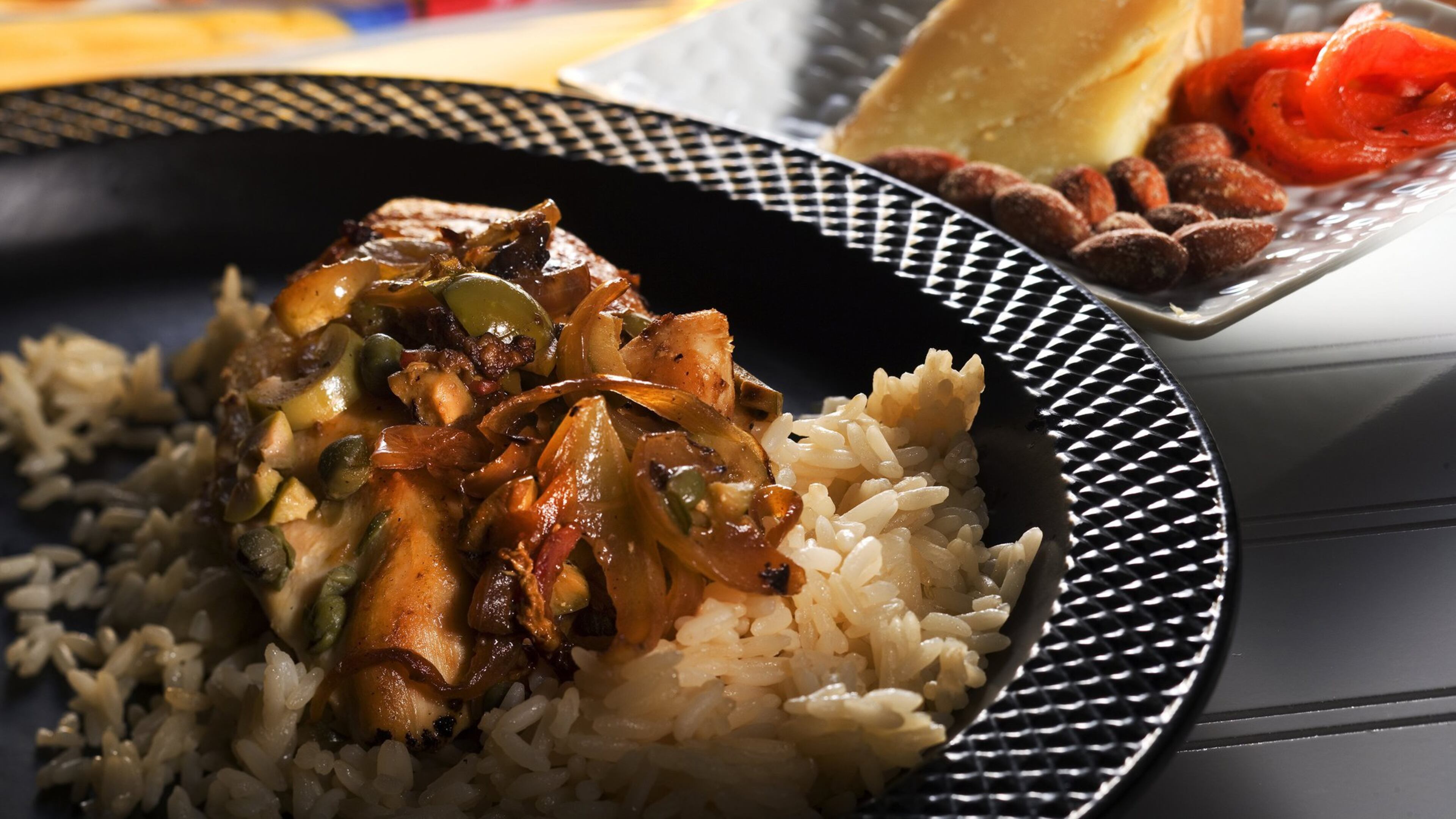 Made with olive oil, green olives, capers and dry sherry, this easy chicken recipe is a salute to Spain. (Bob Fila/Chicago Tribune/TNS)