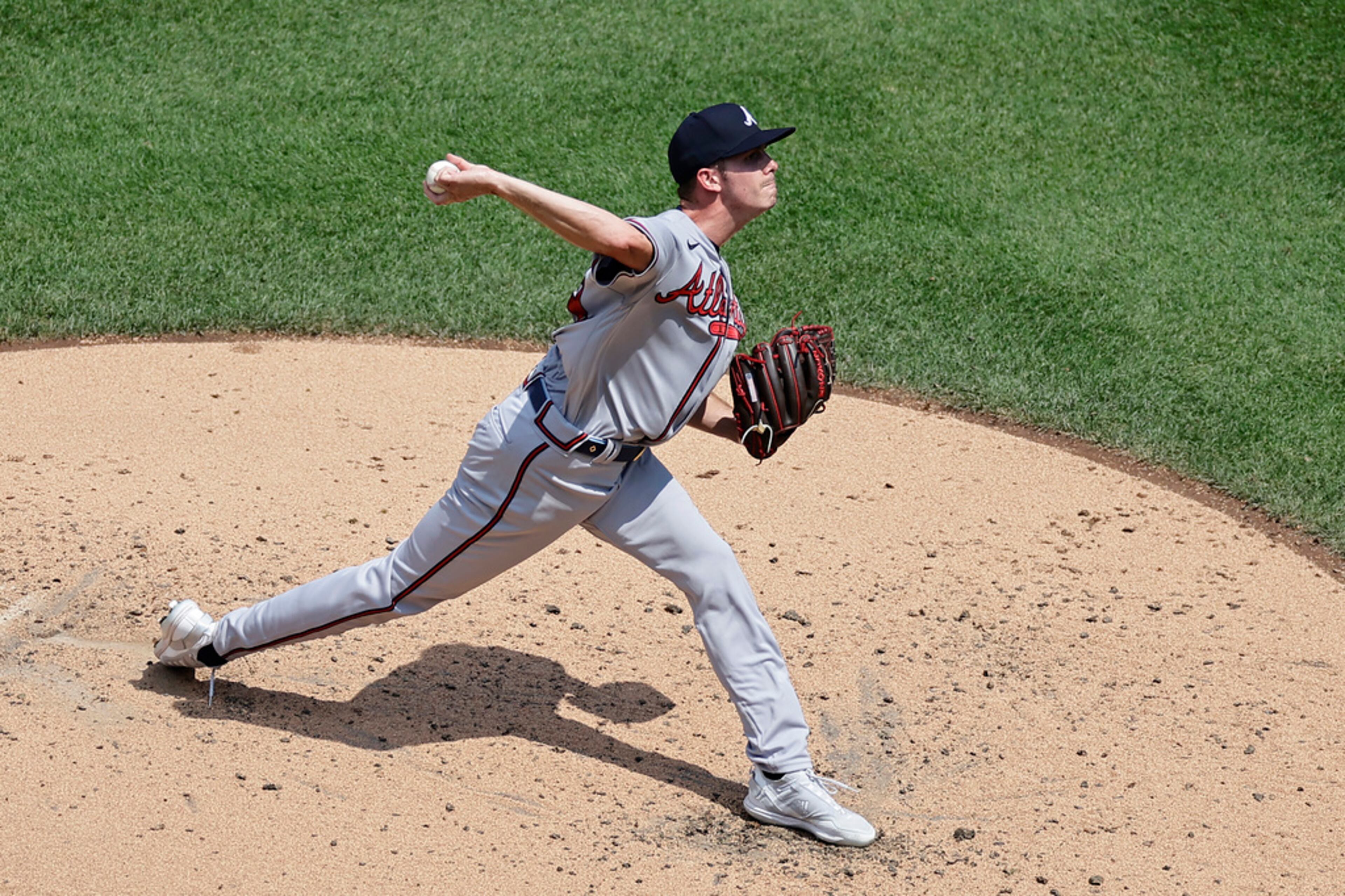 Atlanta Braves pitcher Allan Winans throws to the New York Mets during the second inning in the first baseball game of a doubleheader on Saturday, Aug. 12, 2023, in New York. (AP Photo/Adam Hunger)
