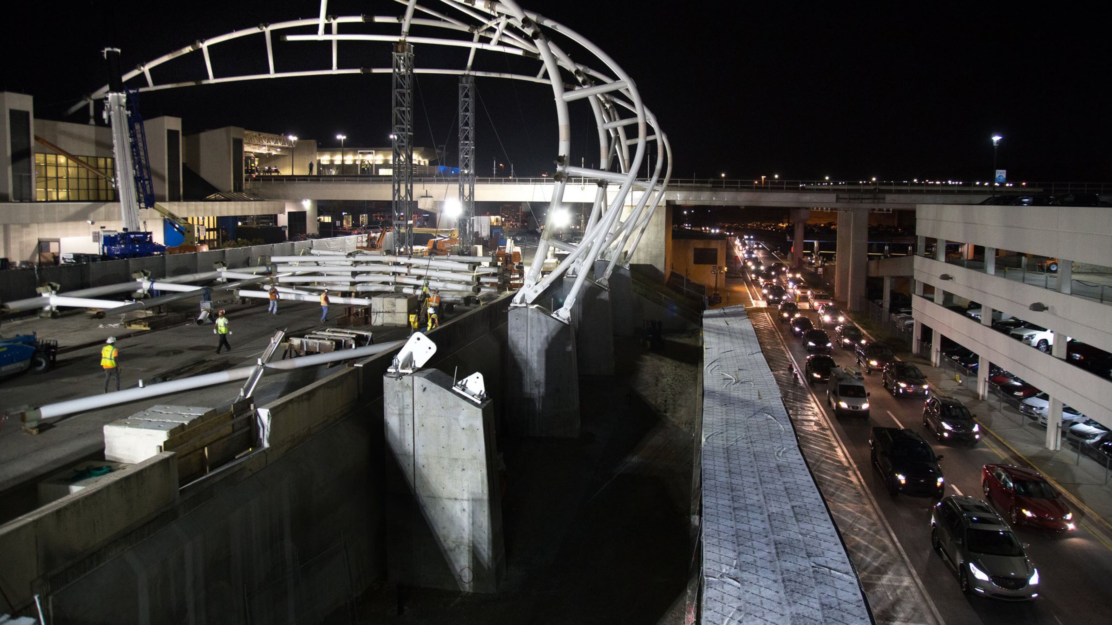 Airport traffic at the north terminal is backed up during the construction of a canopy that will cover the terminal roadway and curbside areas on Wednesday night October 11, 2017, in Atlanta GA. STEVE SCHAEFER / SPECIAL TO THE AJC