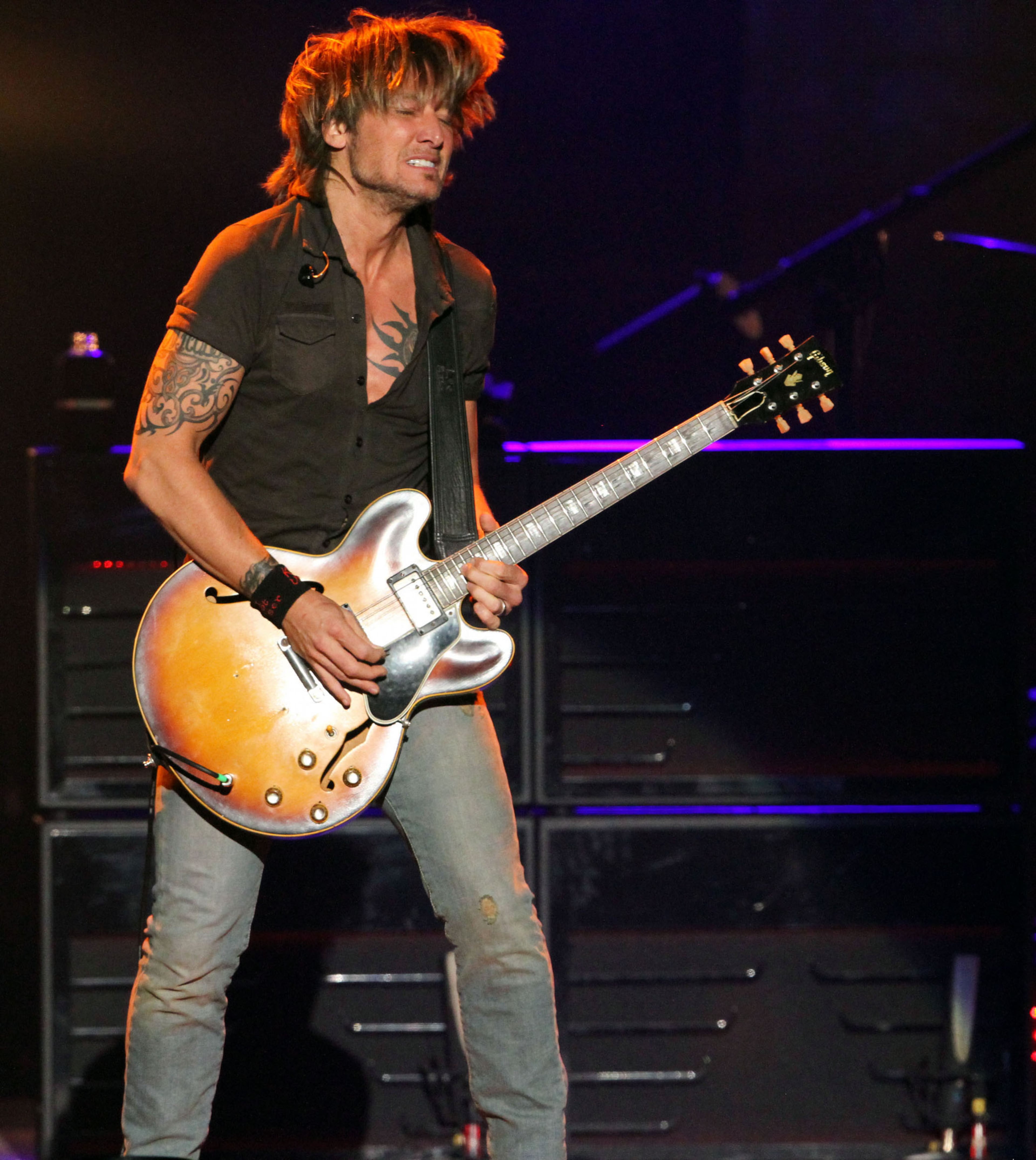 Urban was born in New Zealand and moved to Australia when he was 2 years old.