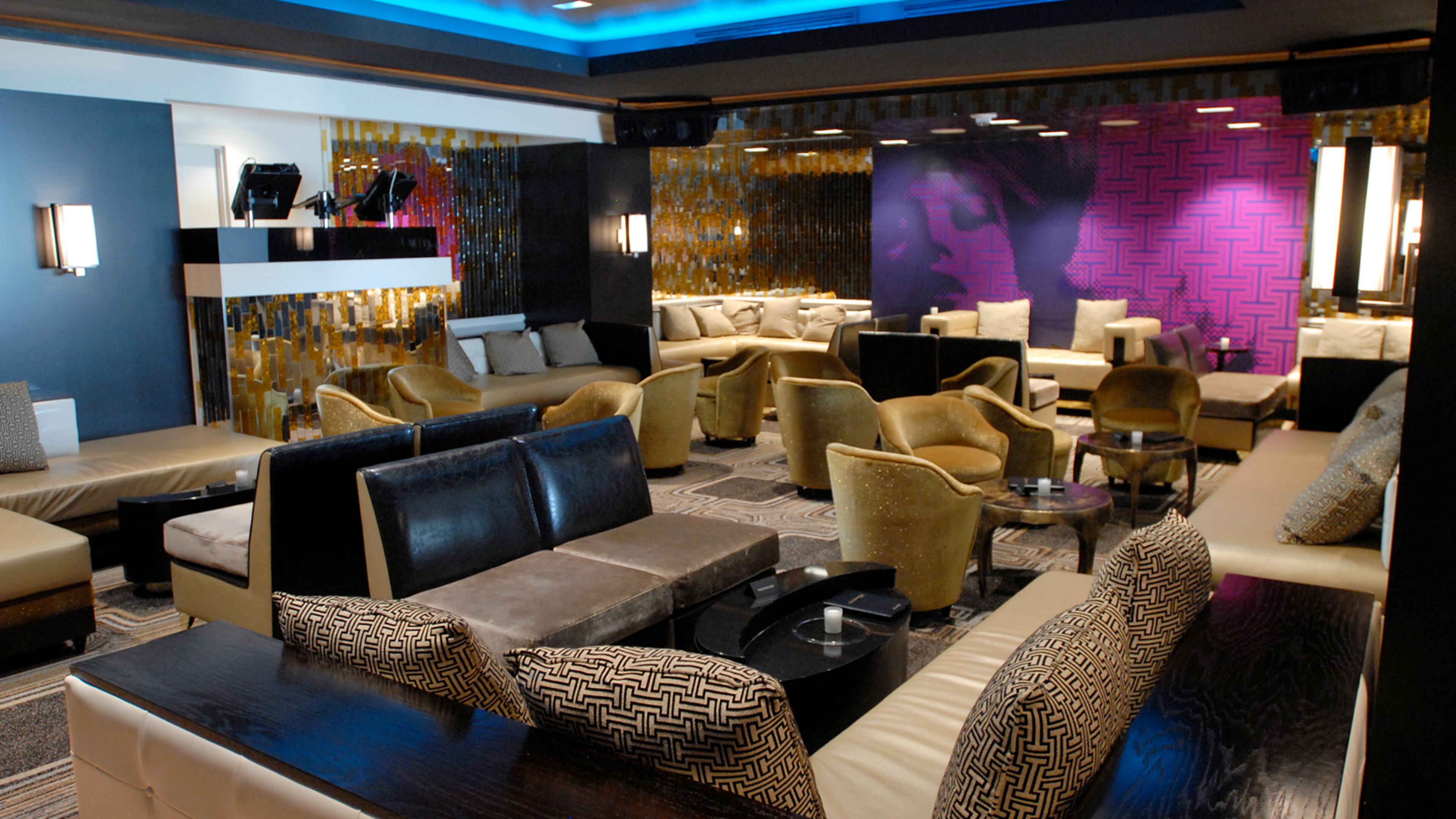 Whiskey Park is closing its doors after Oct. 31. / AJC file photo