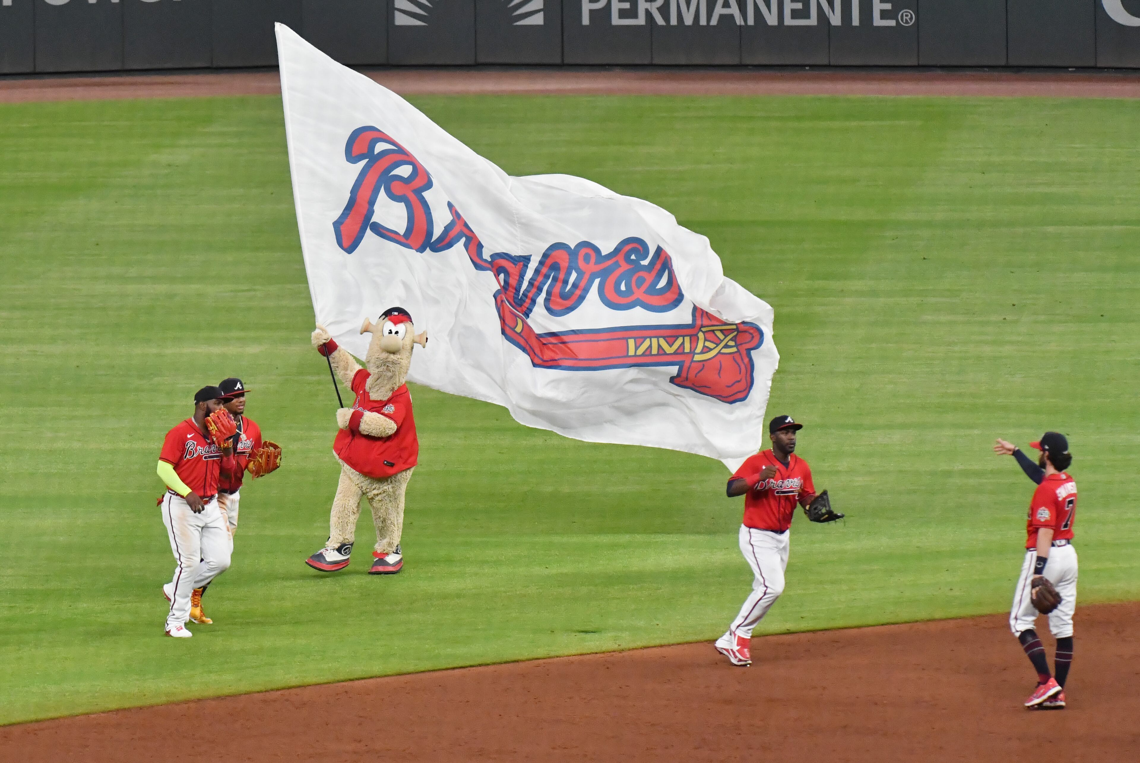 Braves players celebrate their 20-1 win over the Pittsburgh Pirates at Truist Park on Friday, May 21, 2021. (Hyosub Shin / Hyosub.Shin@ajc.com)