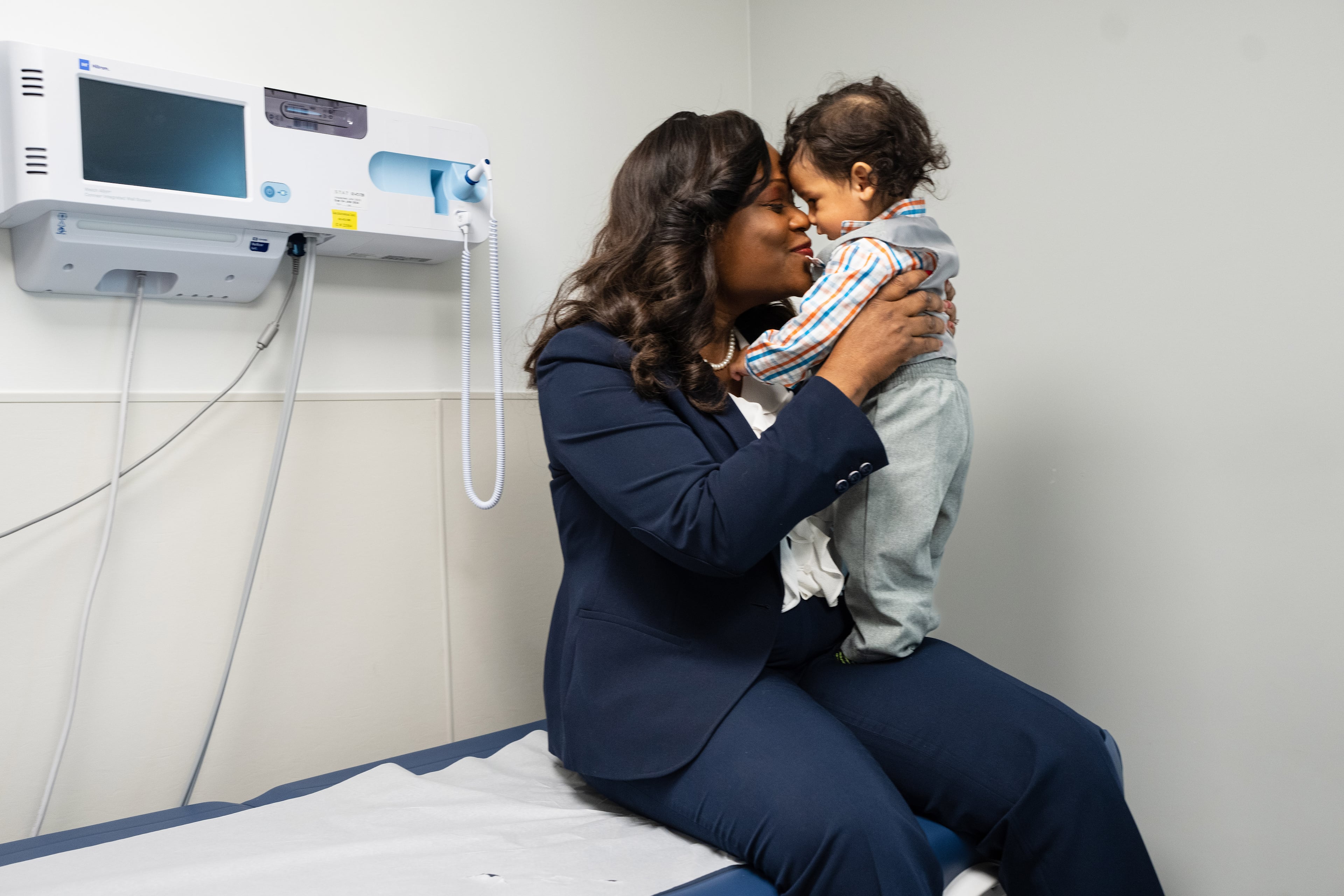 For women hoping to become pregnant after 40, Atlanta fertility experts recommend seeking an evaluation early to understand their options. (James Estrin/The New York Times)