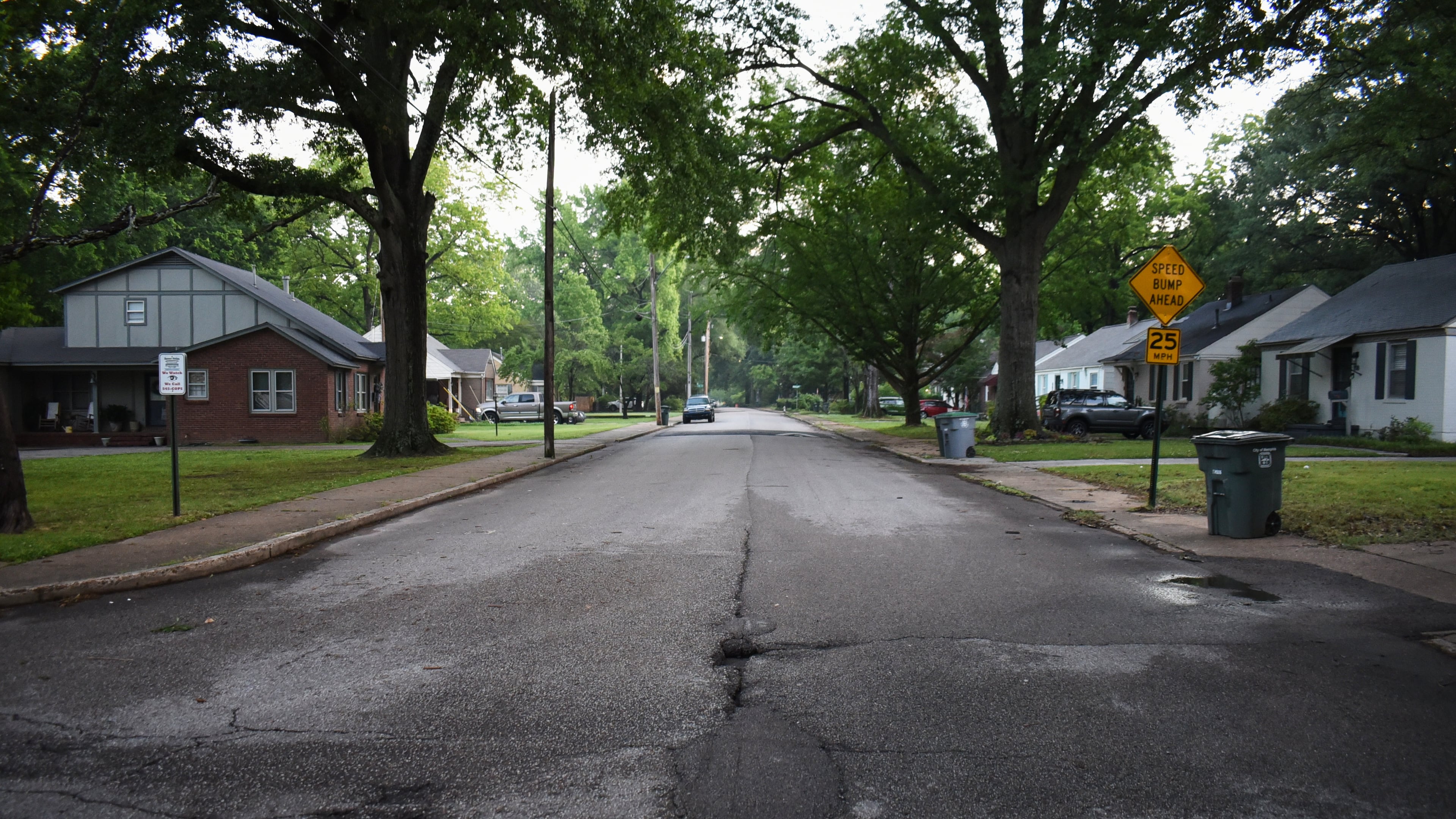 A portion of Shotwell Street in Memphis, Tenn., that is now a dividing line between two newly-redrawn congressional districts, is seen Thursday, May 7, 2026, in Memphis, Tenn. (AP Photo/Sophie Bates)