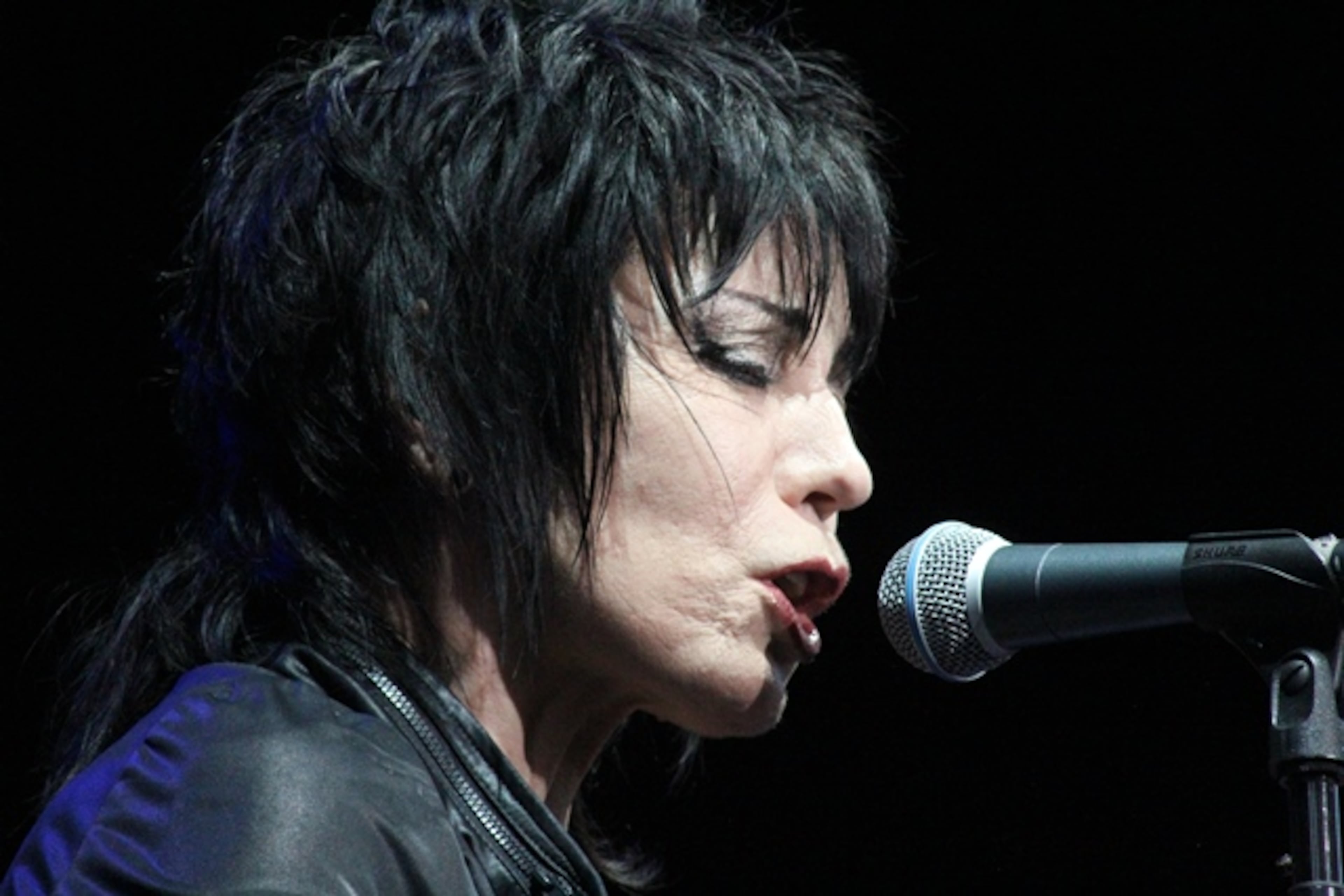 Joan Jett fills her songs with plenty of emotion and grit. Photo: Melissa Ruggieri/AJC