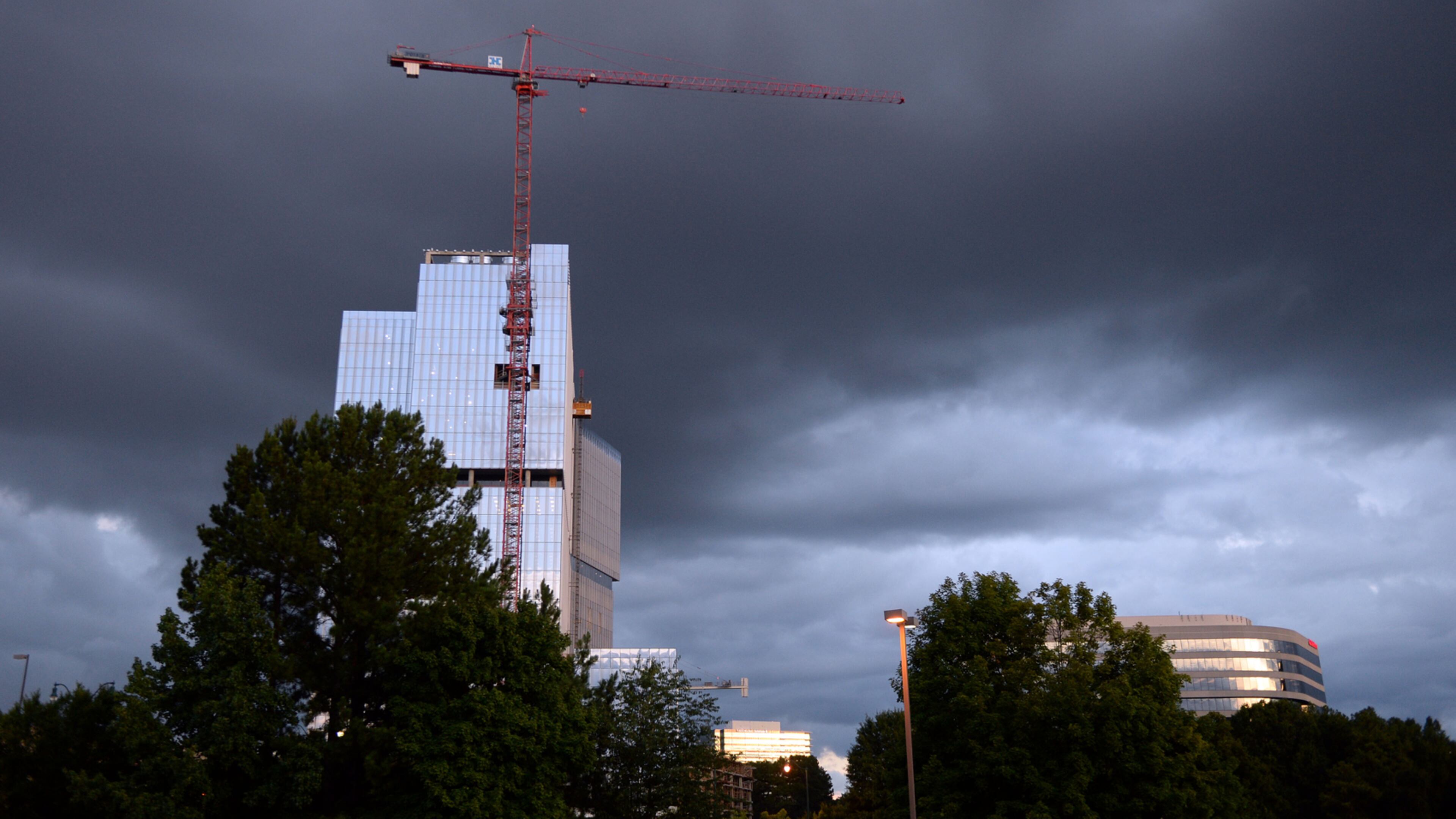 August 9, 2016 DUNWOODY The State Farm tower rises along Hammond Drive in Dunwoody. State Farm is seeking $48.6 million in tax incentives not just for future Dunwoody office buildings, but for a tower that's already nearly complete. Though tax incentives are usually used as a tool to attract new development, the site's developer says State Farm needs the money to make its expansion feasible. In all, the State Farm project is expected to house about 7,500 employees on a 17-acre campus near Perimeter Mall. KENT D. JOHNSON/kdjohnson@ajc.comTaken on Tue, Aug. 9, 2016 with NIKON D4, on Shutter Priority, 1/640 sec, 24-70 zoom at 32mm, f/2.8, 1000 ISO