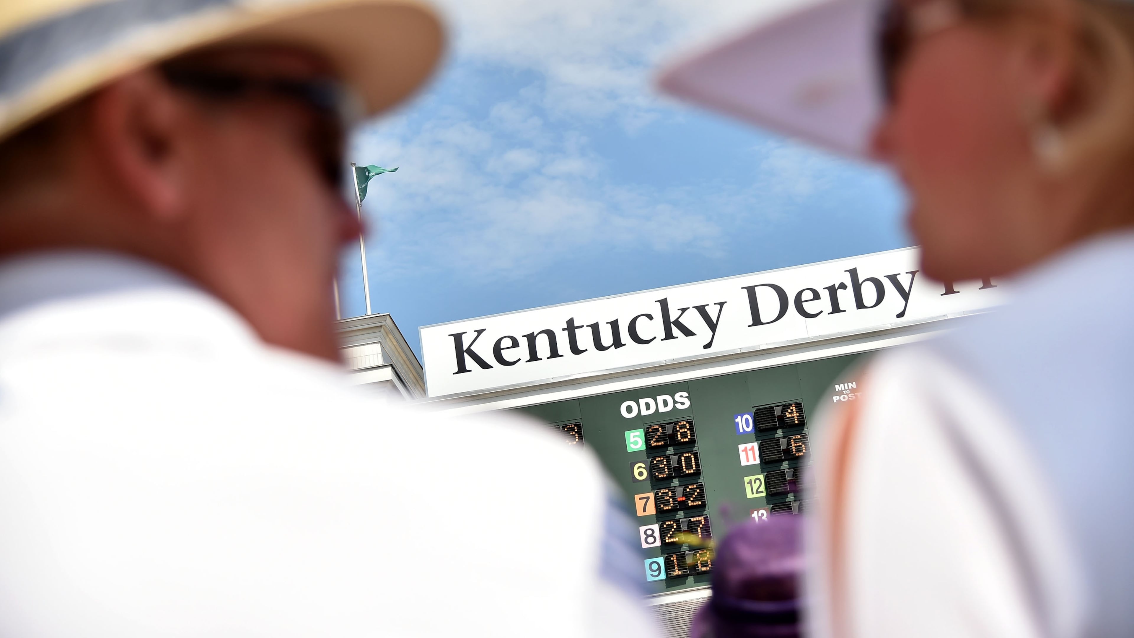 LOUISVILLE, KY - MAY 07: View of odds board during the 142nd Kentucky Derby at Churchill Downs on May 07, 2016 in Louisville, Kentucky. (Photo by Mike Coppola/Getty Images for Churchill Downs)