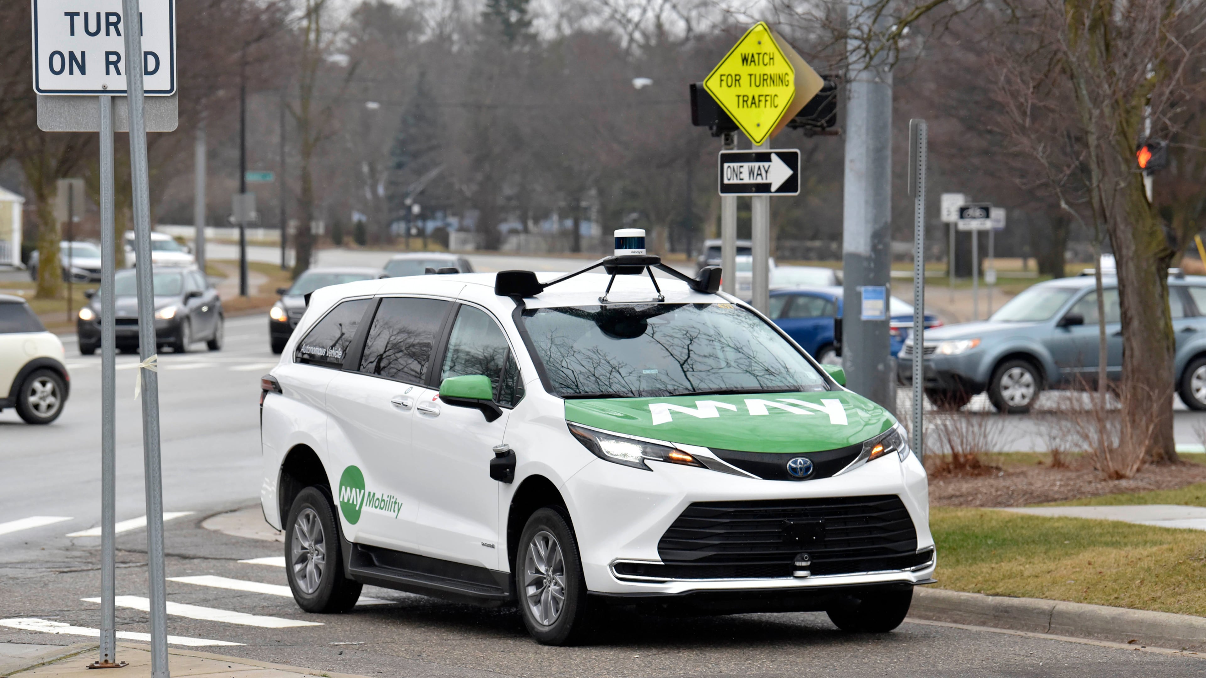 The May Mobility Ann Arbor wheelchair assessable, Toyota Sienna autonomous vehicle prepares to stop for a pickup on Henry near in Ann Arbor, Michigan, on Jan. 5, 2023. (Todd McInturf/The Detroit News/TNS)