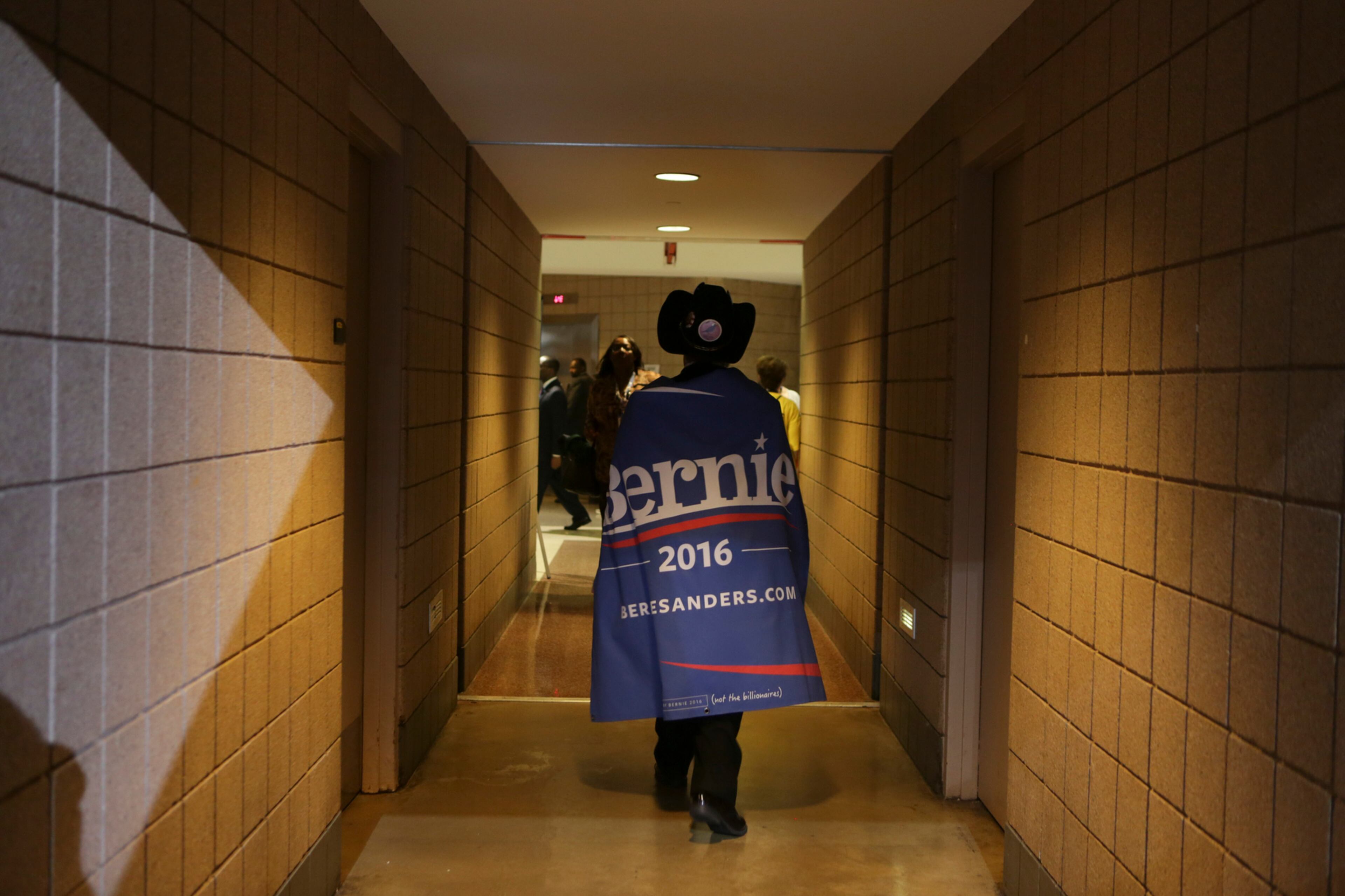 Andrew Niquette, a delegate from Georgia, wears a sign supporting Bernie Sanders at the Wells Fargo Arena, on the second day of the Democratic National Convention in Philadelphia, July 26, 2016. (Sam Hodgson/The New York Times)