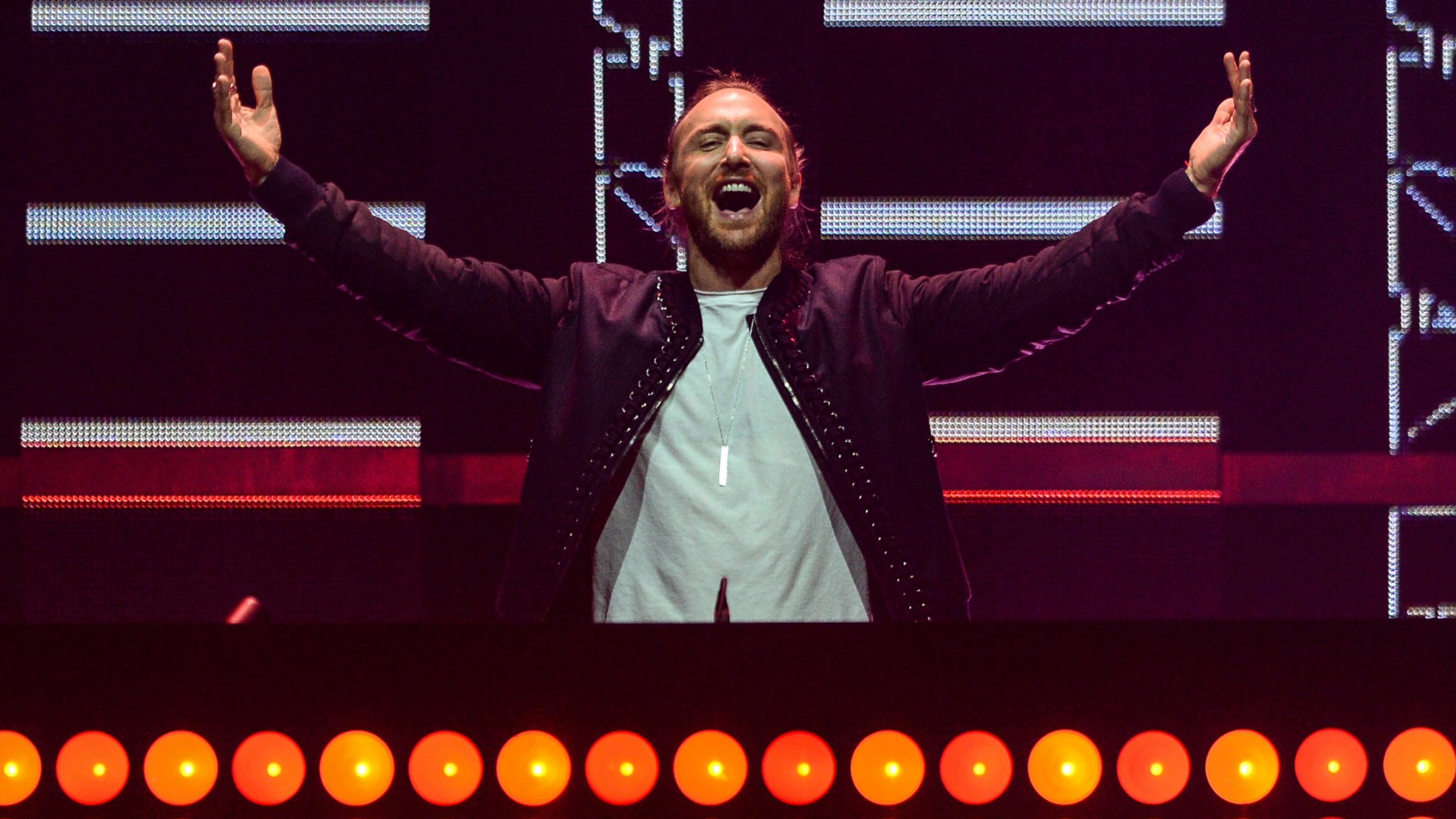 David Guetta says, "Welcome, everyone!" Photo: Getty Images