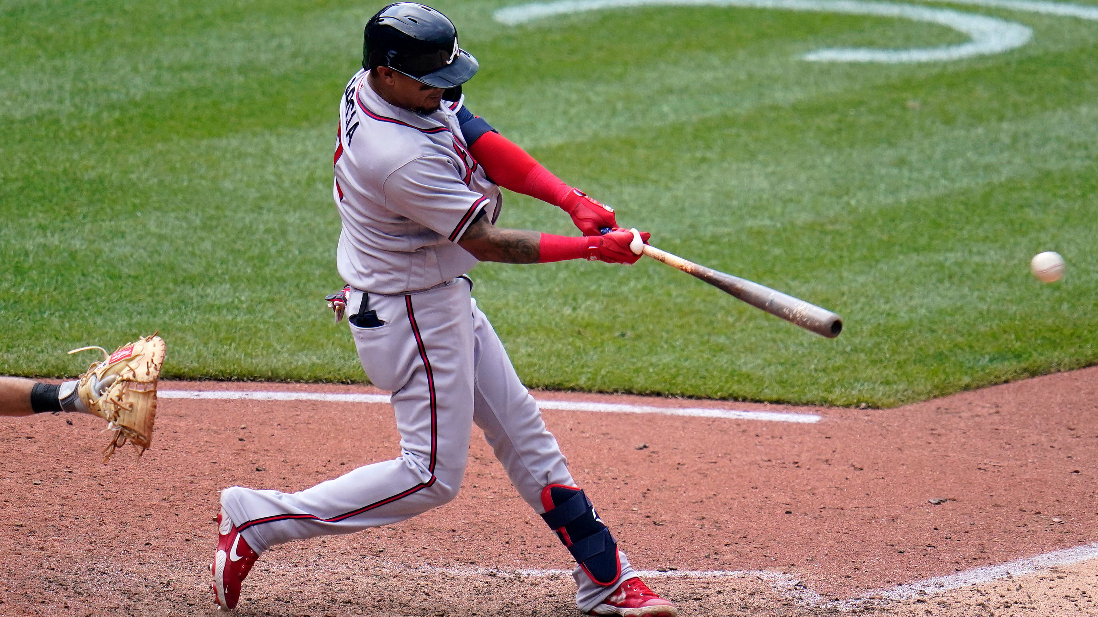 The Braves blew the game open with five runs in the sixth, including Orlando Arcia's two-run single off Pirates reliever Chasen Shreve.