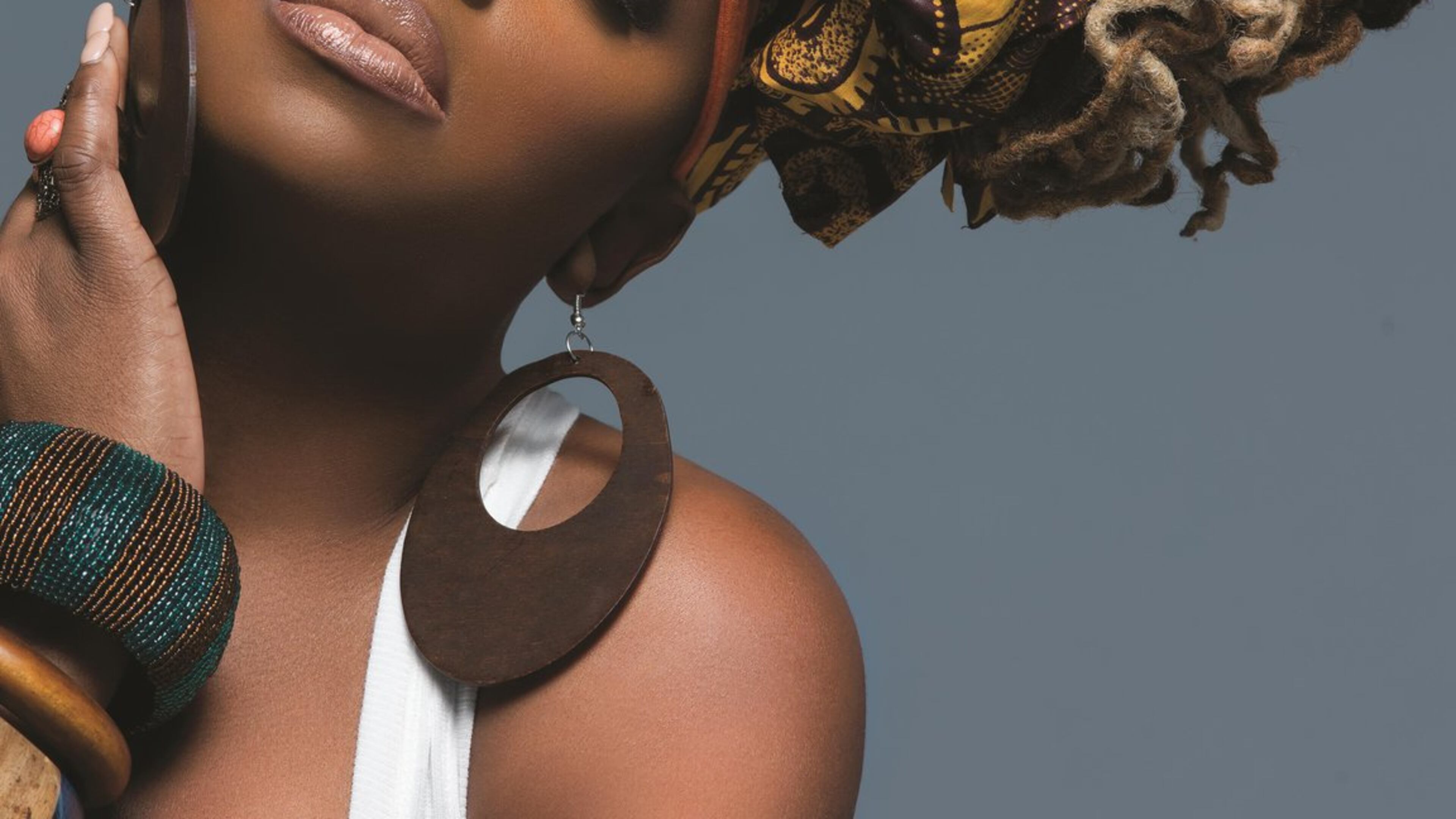 Ledisi comes to Atlanta Symphony Hall on Sunday.
