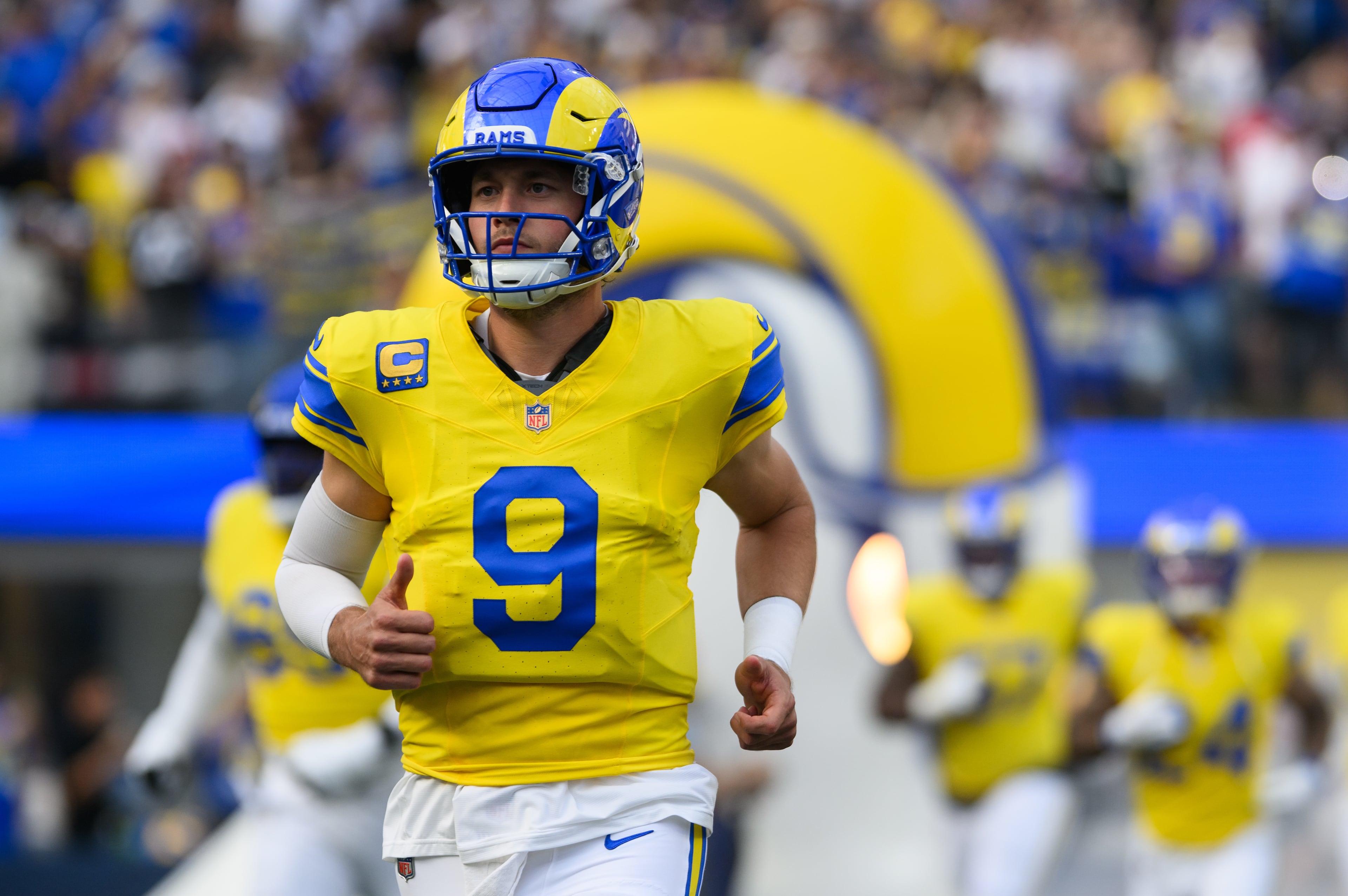 Giants Rams Football