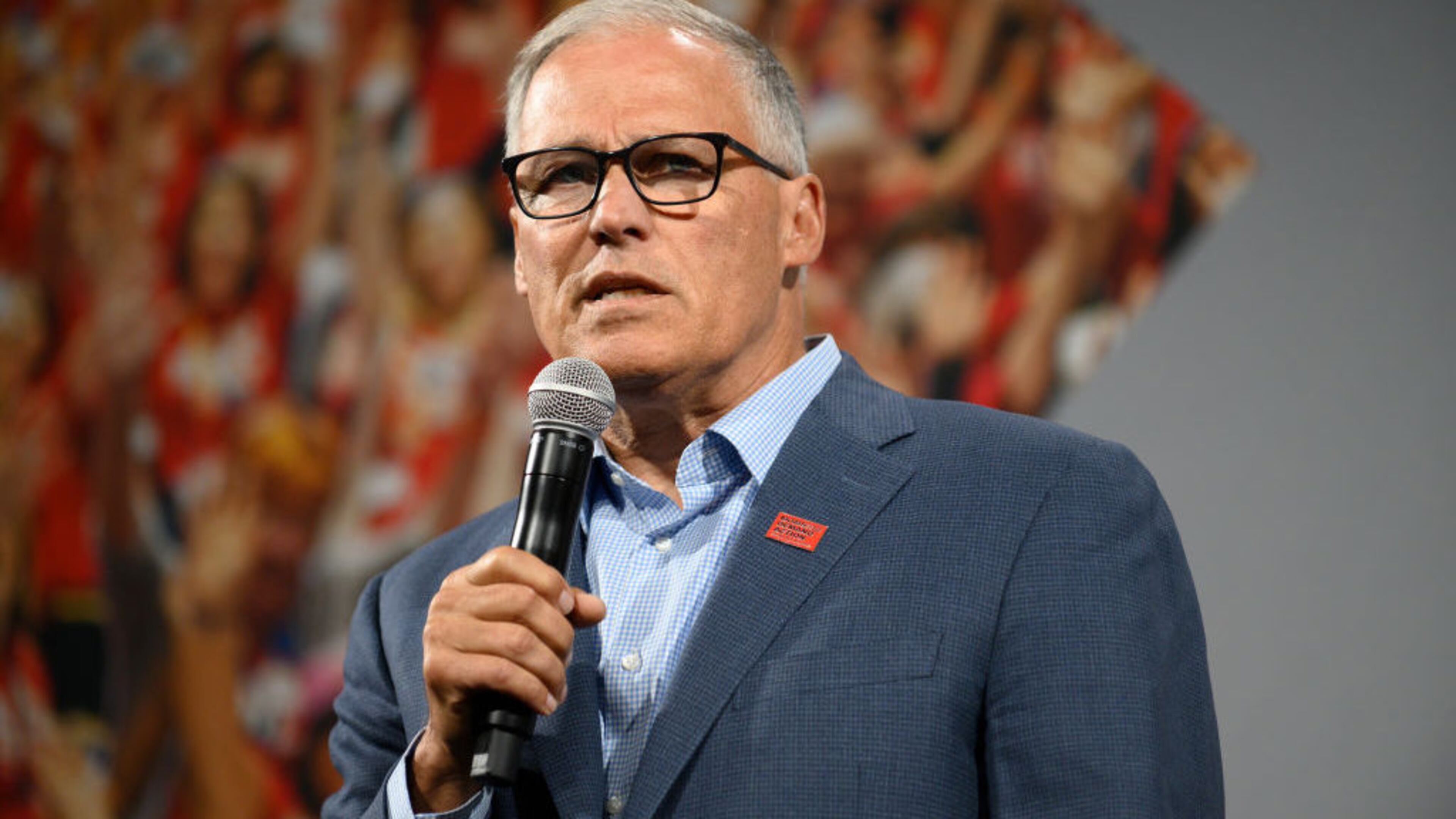 Members of the Washington State Republican Party handed over a petition Friday demanding that Gov. Jay Inslee reimburse taxpayers for part of his presidential campaign.