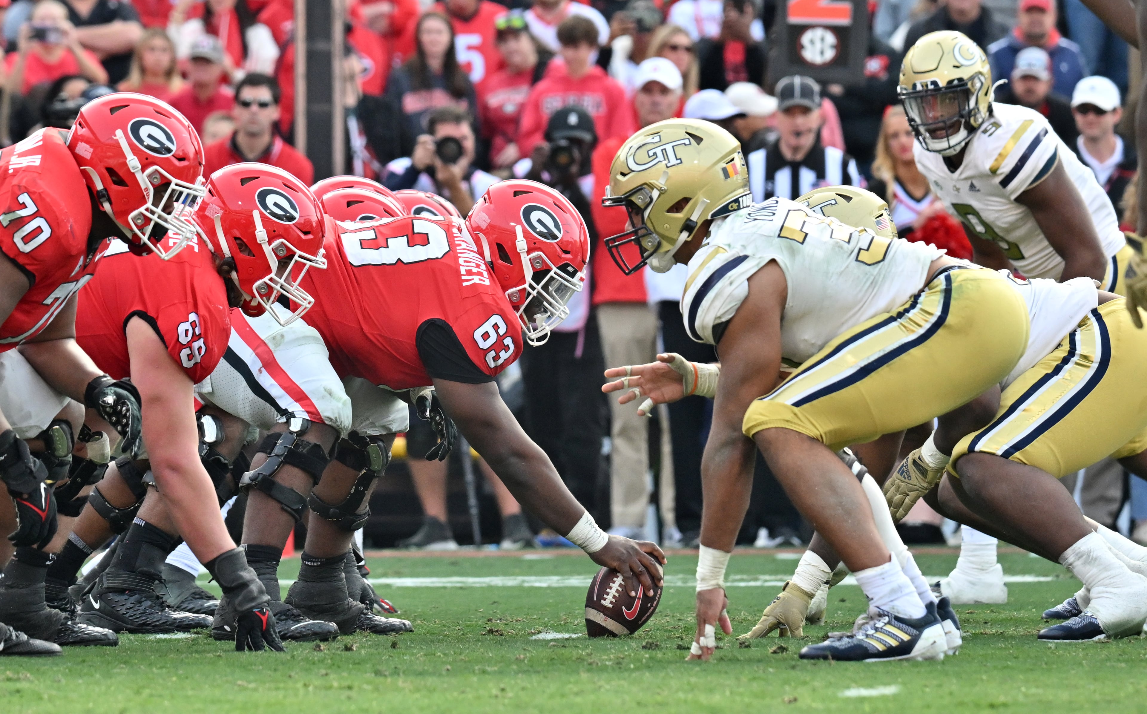 Georgia and Georgia Tech line up during the second half in an NCAA football game at Sanford Stadium in Athens on Saturday, November 26, 2022. Georgia won 37-14 over Georgia Tech. (Hyosub Shin / Hyosub.Shin@ajc.com)