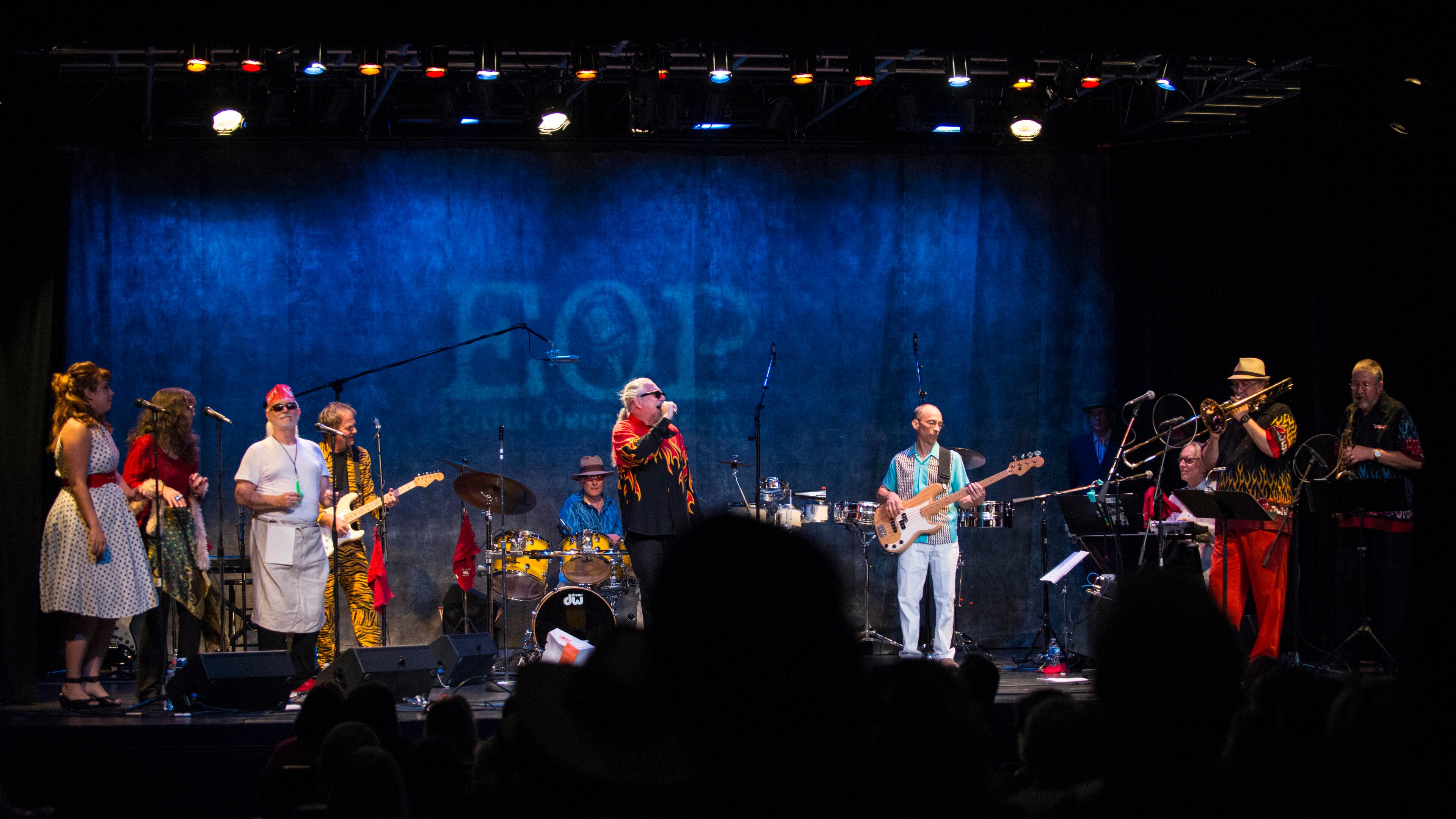 Darryl Rhoades, center, performs in 2014 at the Red Clay Foundry with Teenagers in Heat, a band of colleagues from his many years on the stage. Photo: Mark Kocher