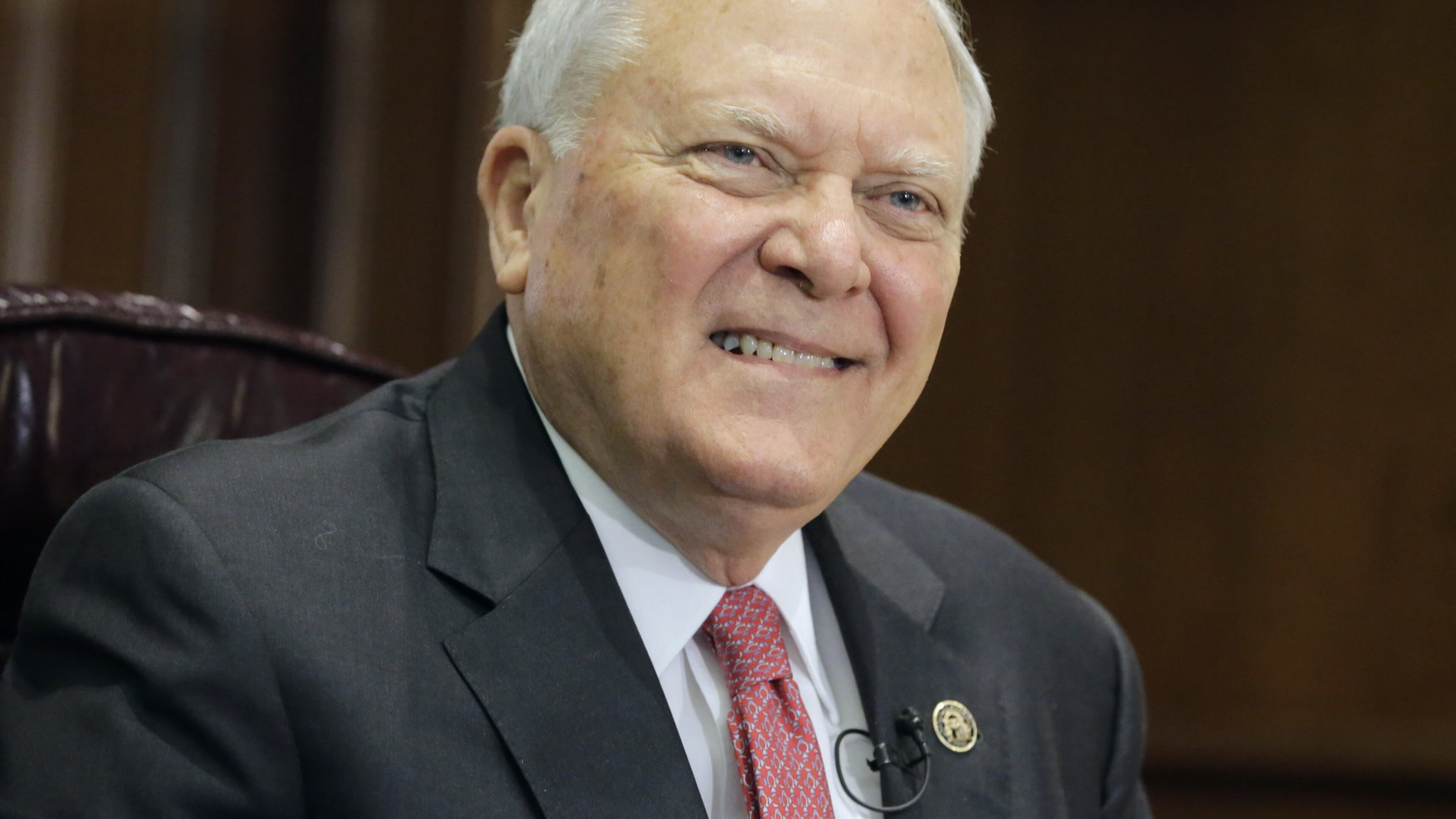 Gov. Nathan Deal said Friday that he is working with lawmakers on a plan that would give the state more power to let students transfer from the 153 schools on the state’s failing list. That effort, he said, will take priority over his plans to overhaul the state’s school funding formula, a promise he made during his re-election campaign in 2014. “If we do not deal with chronically failing schools,” Deal told The Atlanta Journal-Constitution, “rewriting the formula does not do anything to solve the biggest problem we have in public education.” BOB ANDRES /BANDRES@AJC.COM