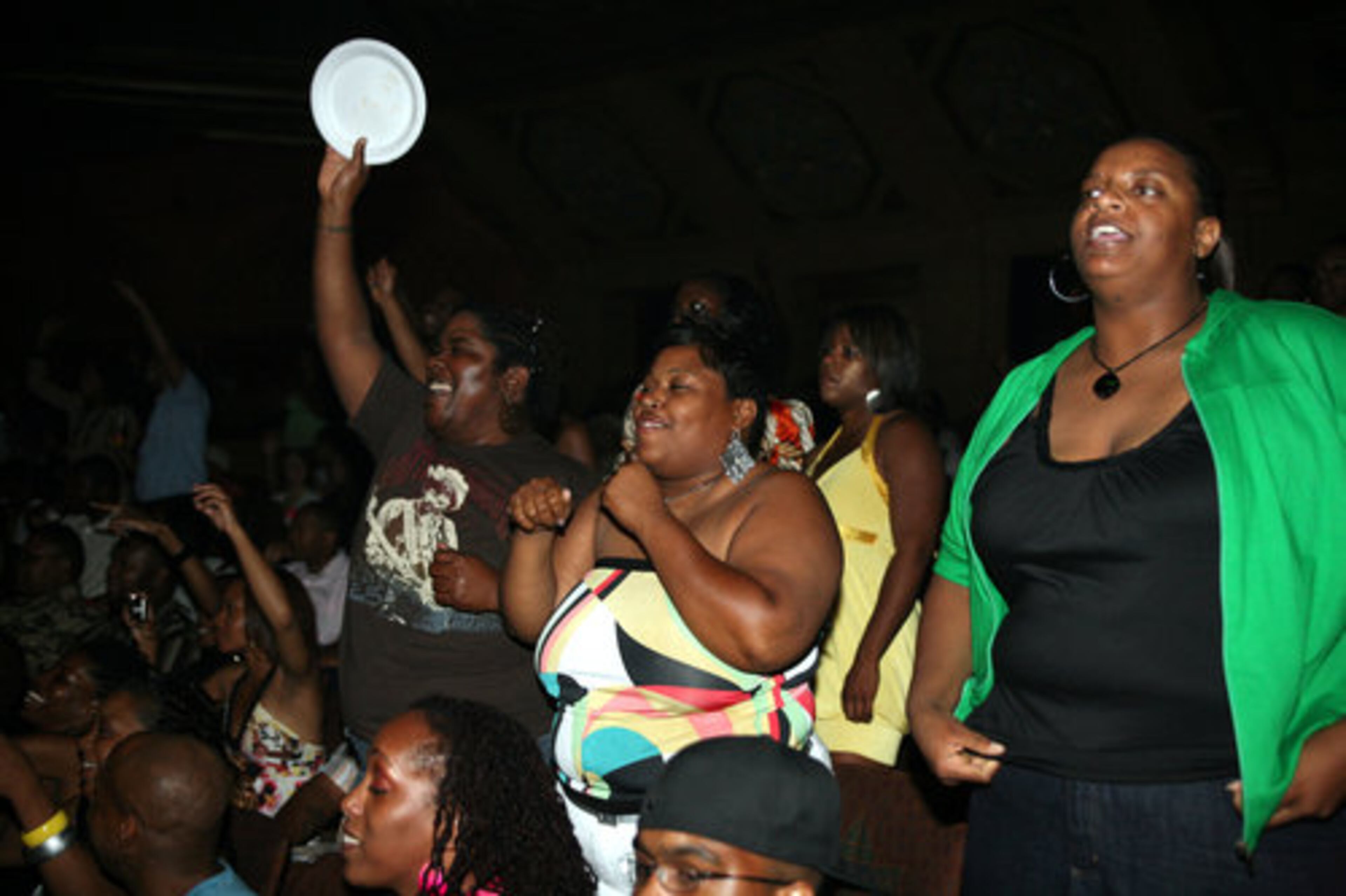 Erykah Badu and The Roots entertain a sold-out crowd.