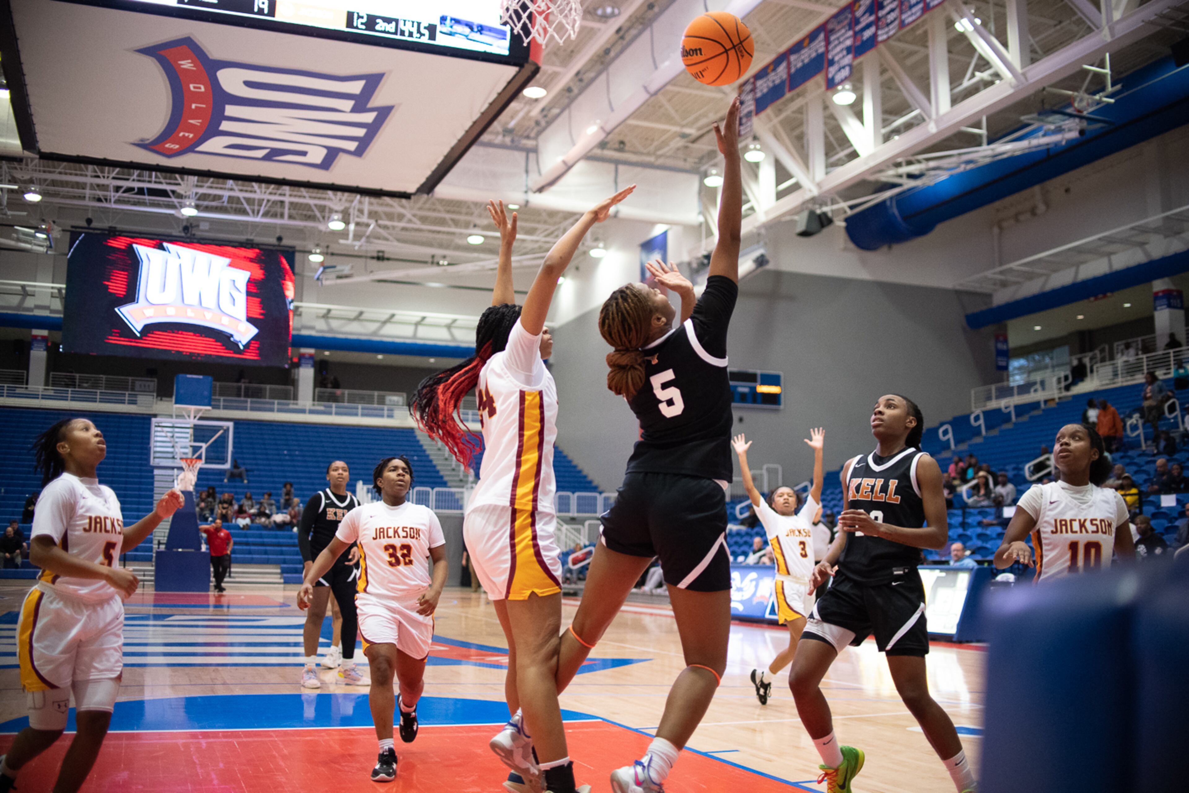Kell's Makayah Harris takes a shot. Jamie Spaar for the Atlanta Journal-Constitution