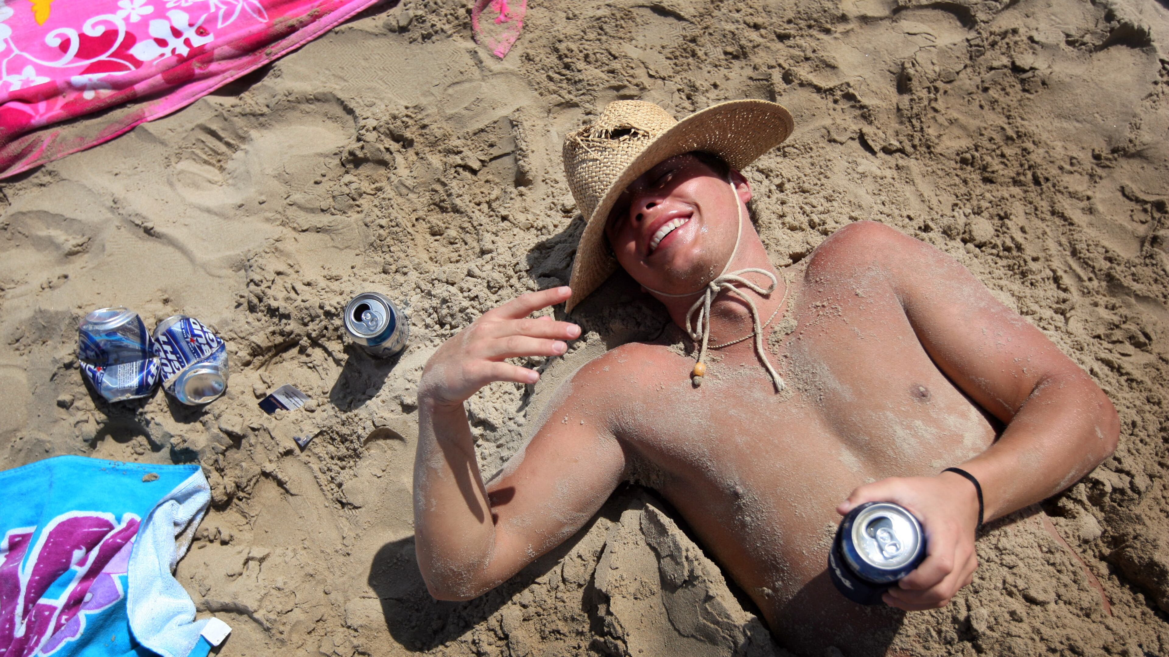 Men and millennials are more likely to engage in drunk shopping when compared to women and Gen X or Boomers respectively. (Photo by Rick Gershon/Getty Images)