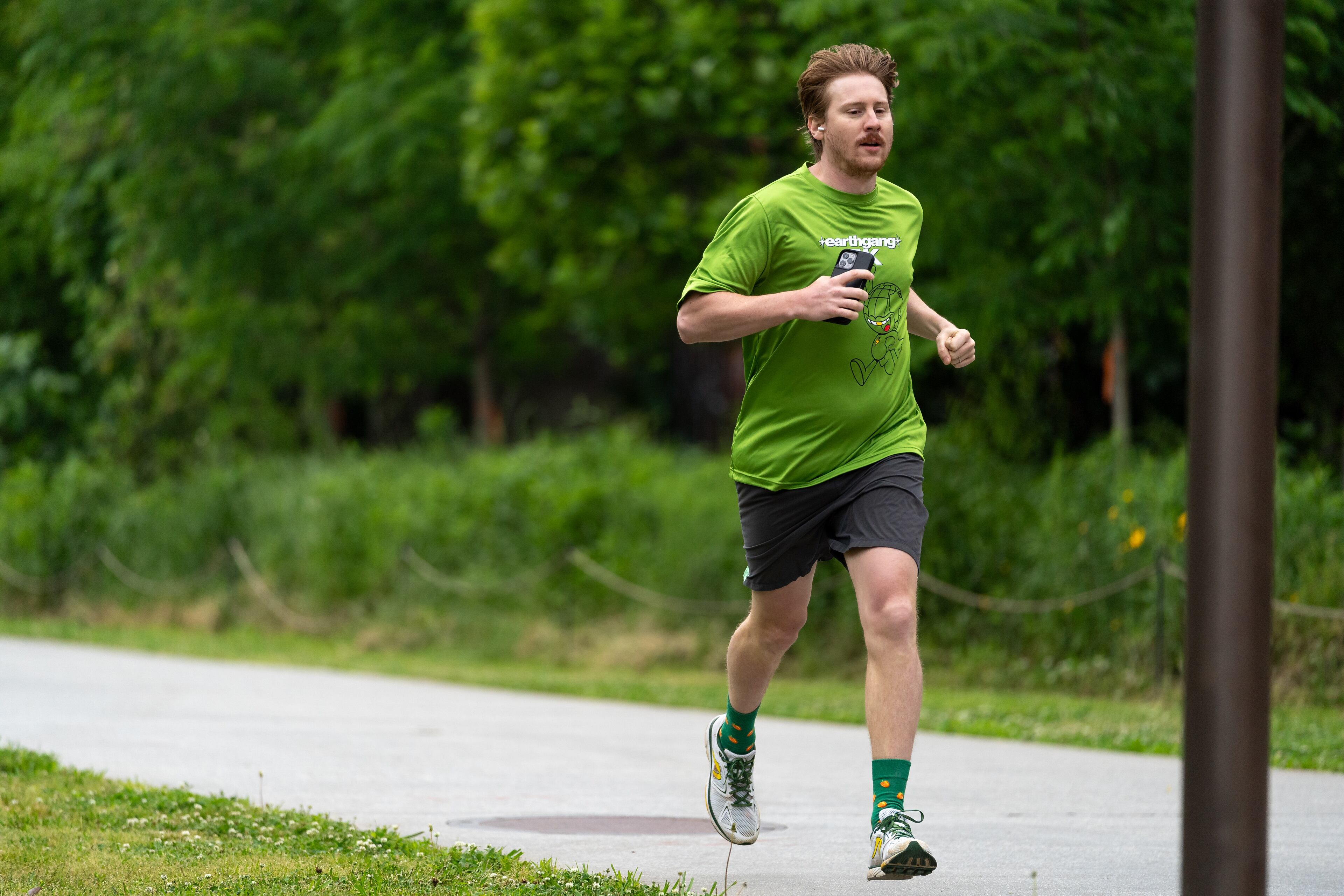 Runners gathered for the first annual Earthgang 5k run on Atlanta's Eastside Beltiline on Saturday, April 17, 2024. Atlanta rap duo Earthgang organized the free through their namesake non-profit foundation, which focuses on sustainability and environmental conservation. (Ben Hendren for The Atlanta Journal-Constitution)