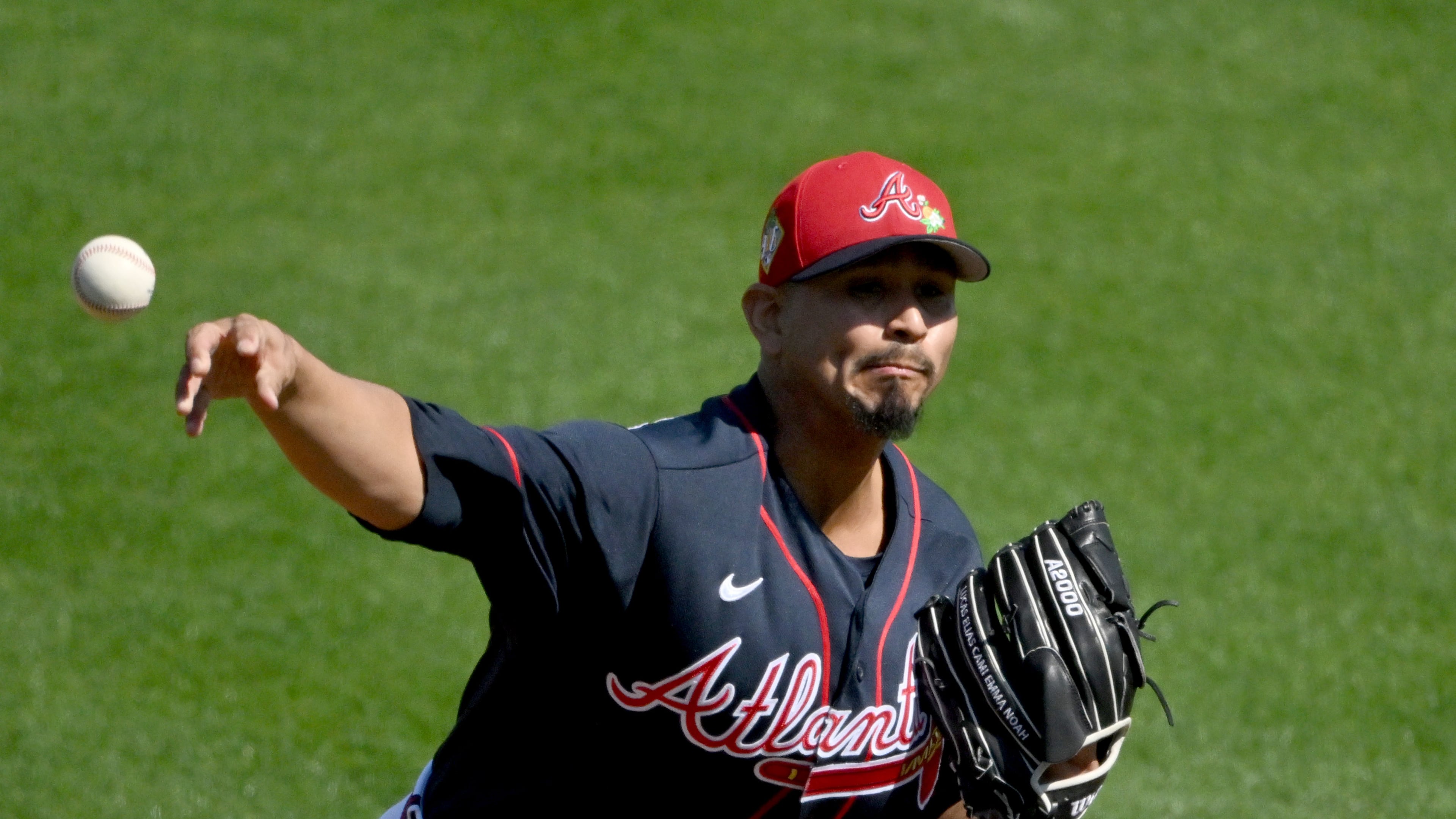 Atlanta Braves pitcher Carlos Carrasco throws a live batting practice session during the first full-squad spring training workouts at CoolToday Park, Sunday, Feb. 15, 2026, in North Port, Fla. (Hyosub Shin/AJC)