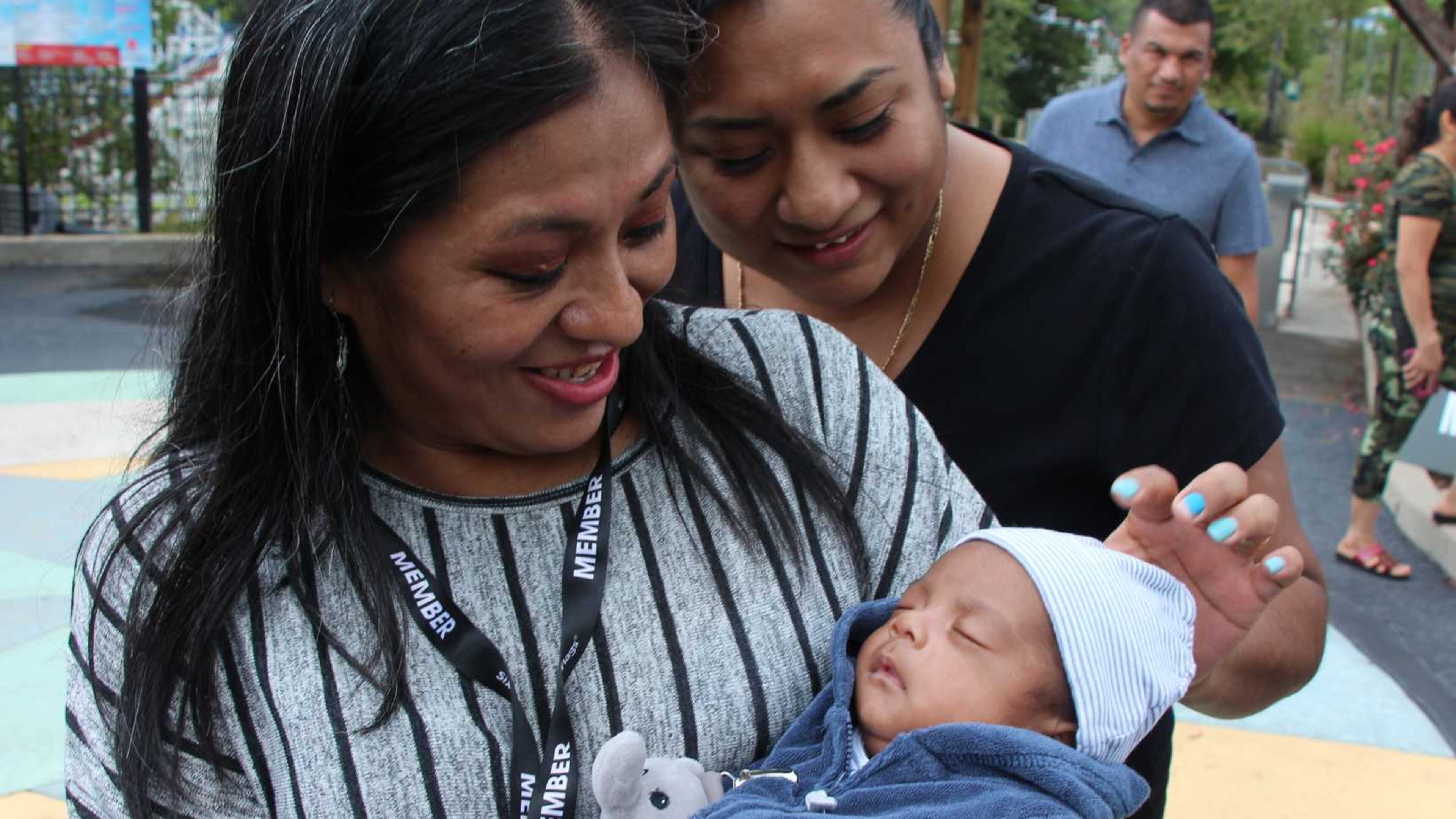 This is the woman who gave birth at Six Flags Over Georgia. She reunited with the paramedics who helped her with the unexpected theme park birthing on Friday, Sept. 28, 2018
