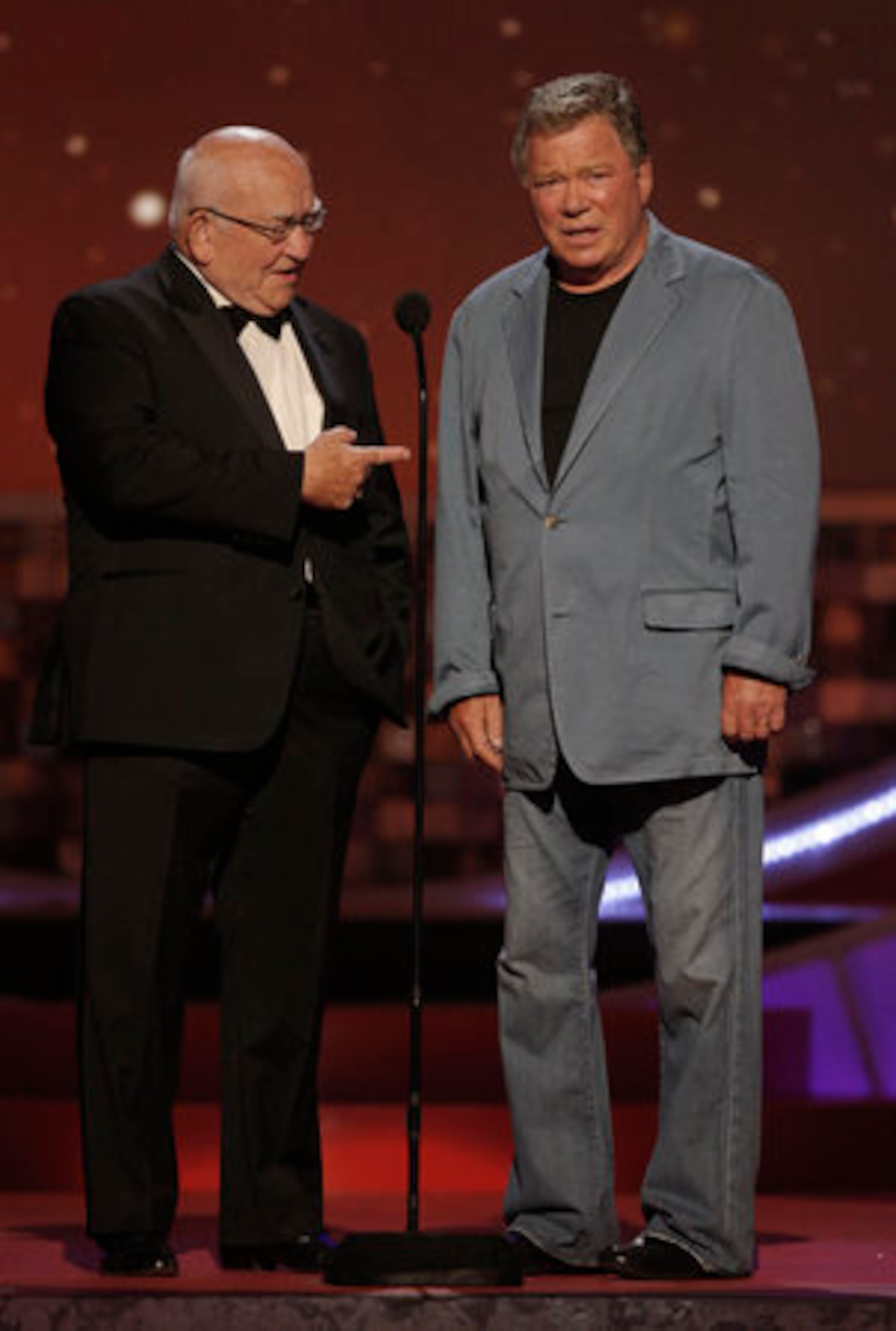 William Shatner doesn't know what to do after Ed Asner asks him to pull his finger.