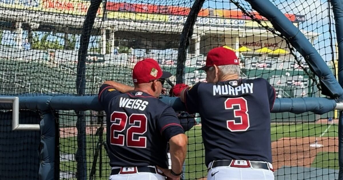 Listen closely as Dale Murphy, Chipper Jones talk hitting with the Braves