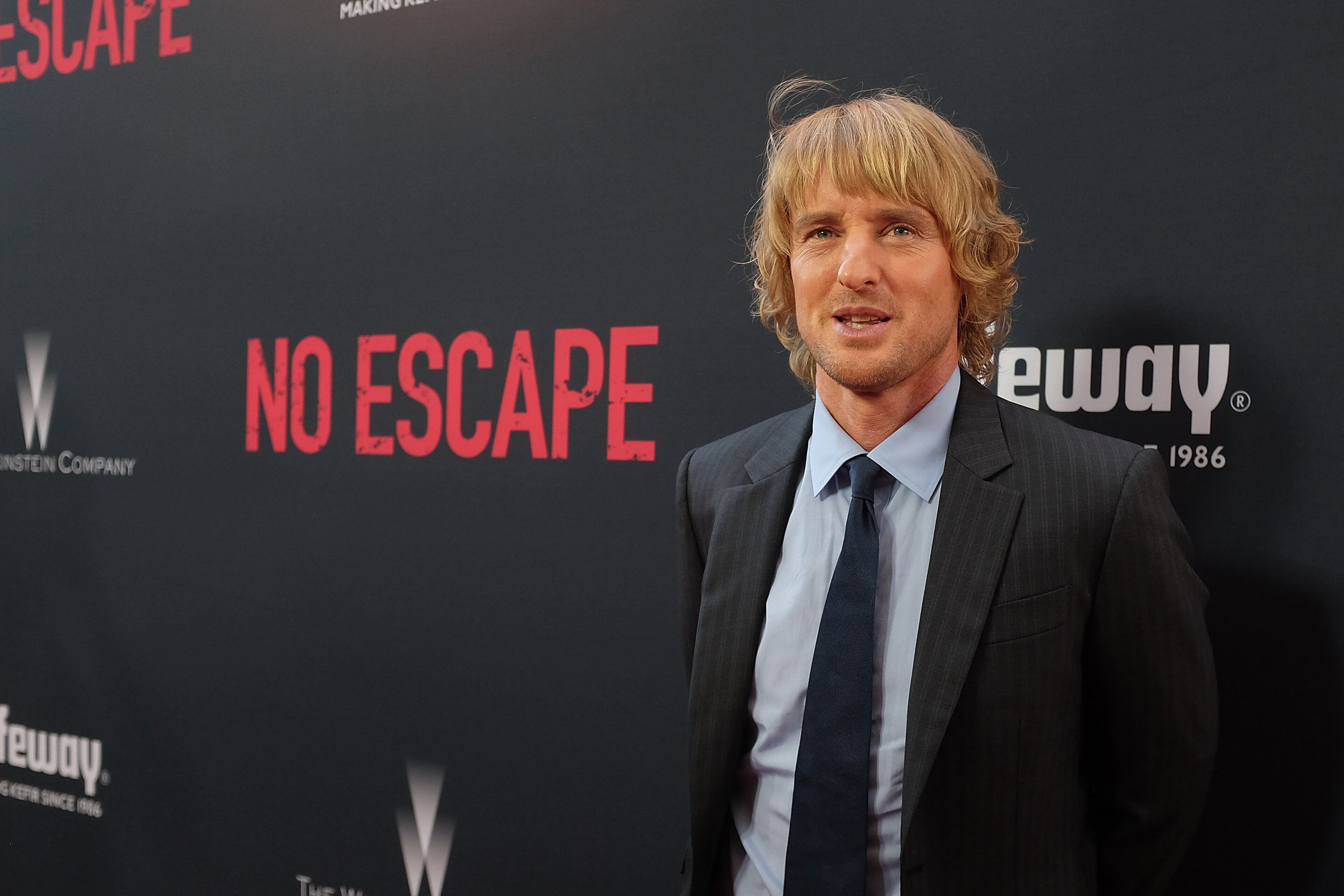 LOS ANGELES, CA - AUGUST 17: Owen Wilson attends the premiere of the Weinstein Company's 'No Escape' at Regal Cinemas L.A. Live on August 17, 2015 in Los Angeles, California. (Photo by Araya Diaz/Getty Images for The Weinstein Company)