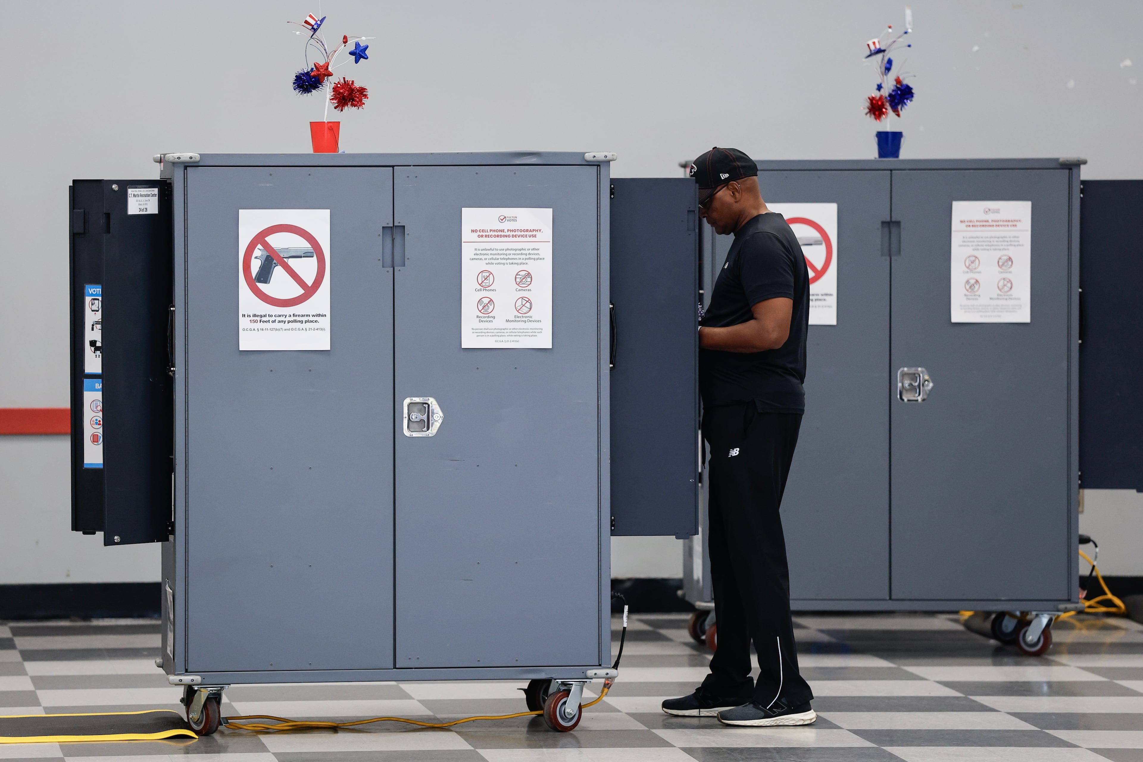 Voters cast their ballots during a Black Voters Matter “No Kings: Vote Early Atlanta” event at the C.T. Martin Natatorium and Recreation Center on Saturday, Oct. 17, 2026, in Atlanta. (Erik S. Lesser for the AJC)