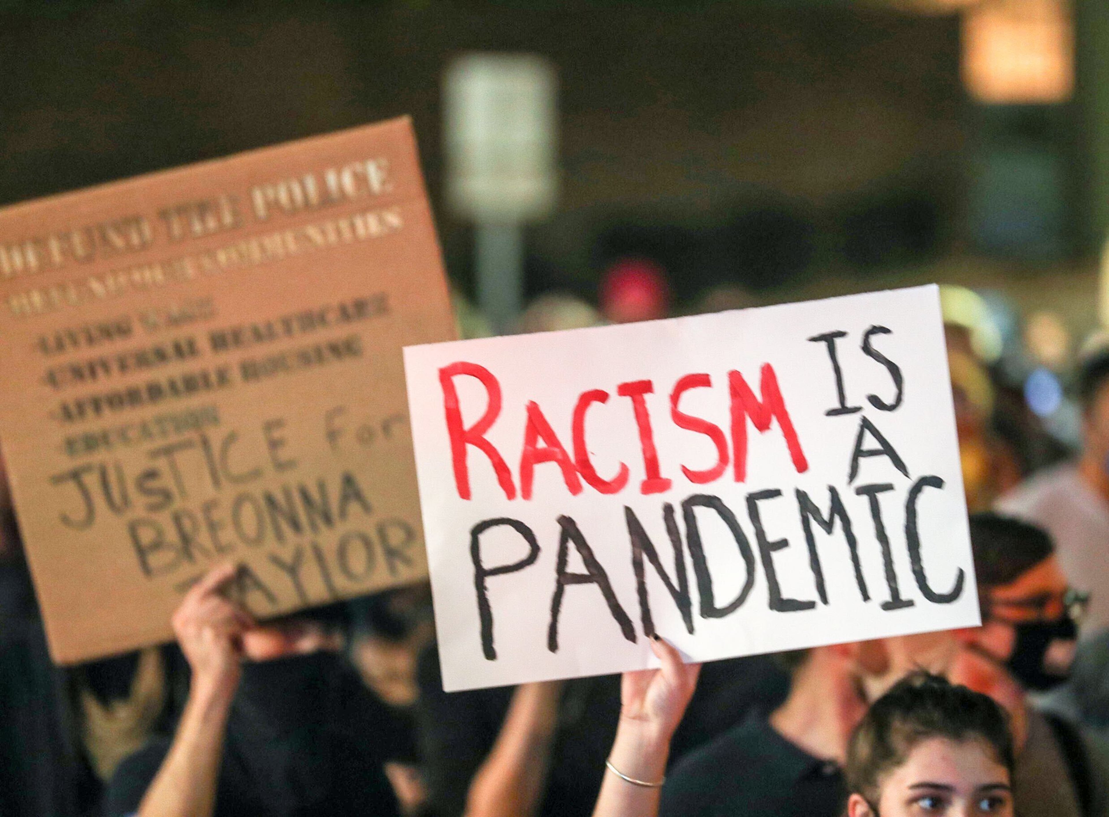 Protesters march in downtown Atlanta on Wednesday, Sept. 24, 2020, after the Breonna Taylor ruling. (Alyssa Pointer / Alyssa.Pointer@ajc.com)