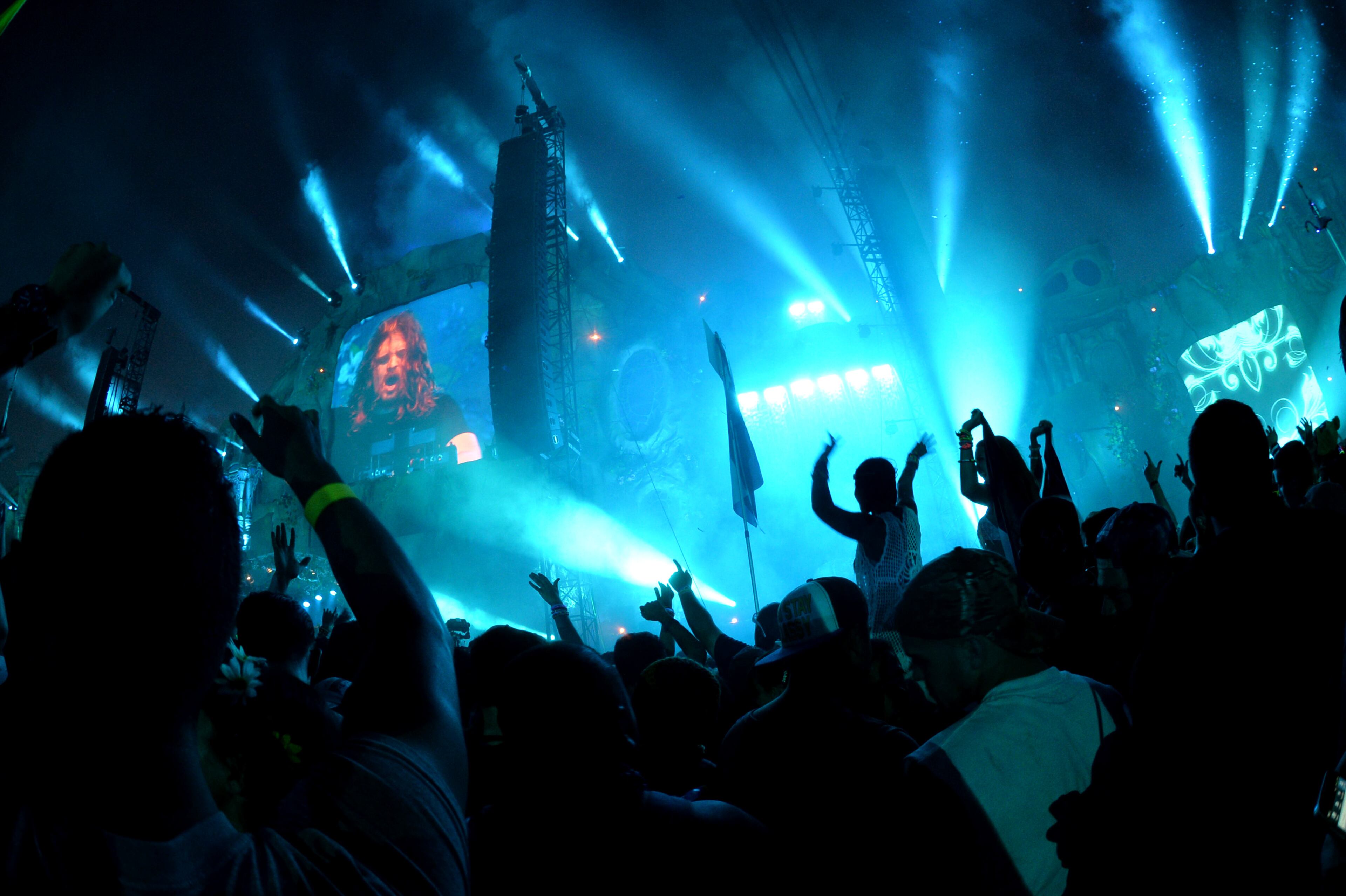 A crowd dances to electronic beats at the TomorrowWorld electronic music festival in Chattahoochee Hills, South of Atlanta, on Saturday, September 27, 2014. HYOSUB SHIN / HSHIN@AJC.COM