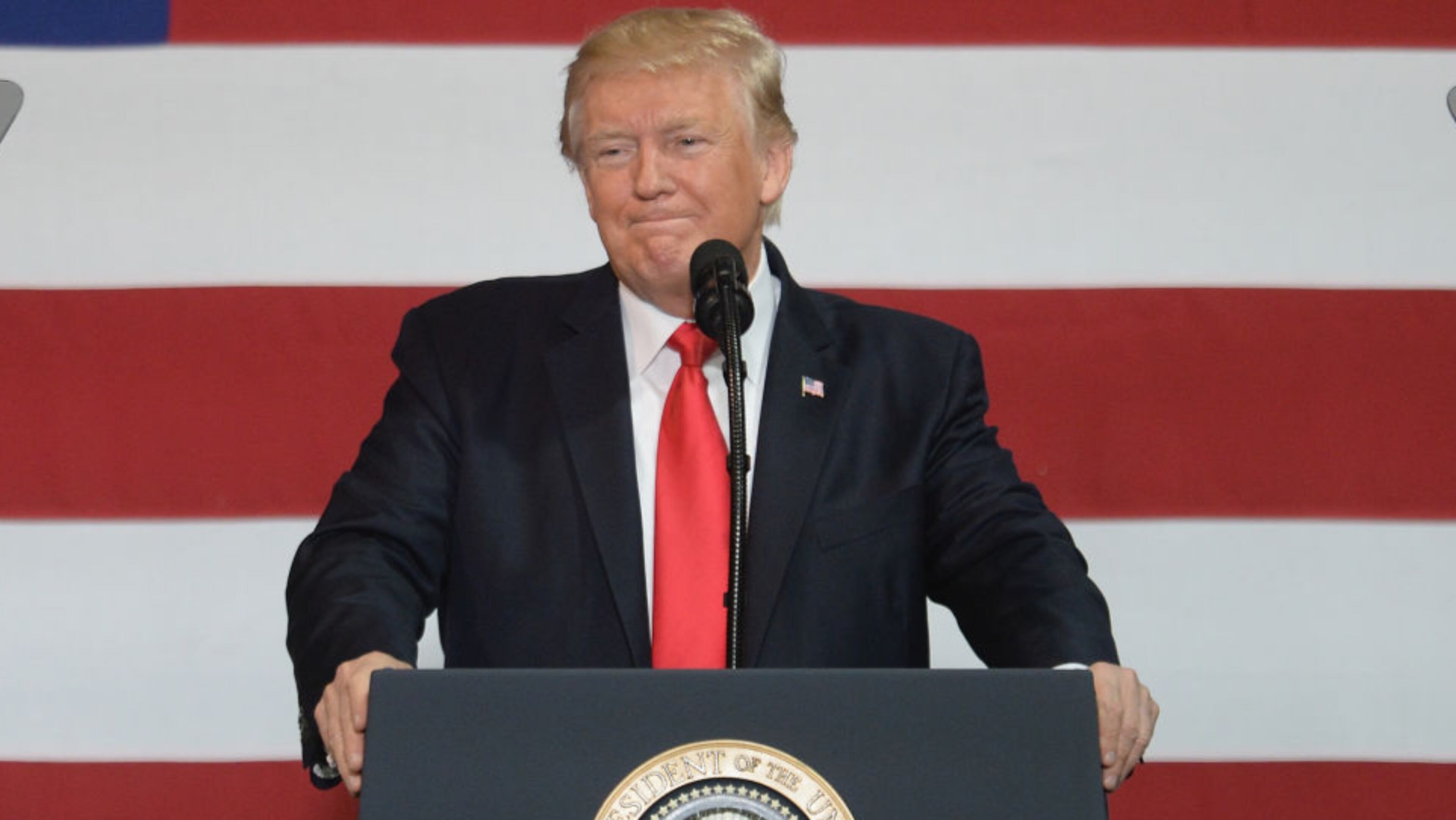 U.S. President Donald Trump gives remarks during an appearance at the Loren Cook Company on August 30, 2017 in Springfield Missouri. (Photo by Michael B. Thomas/Getty Images)