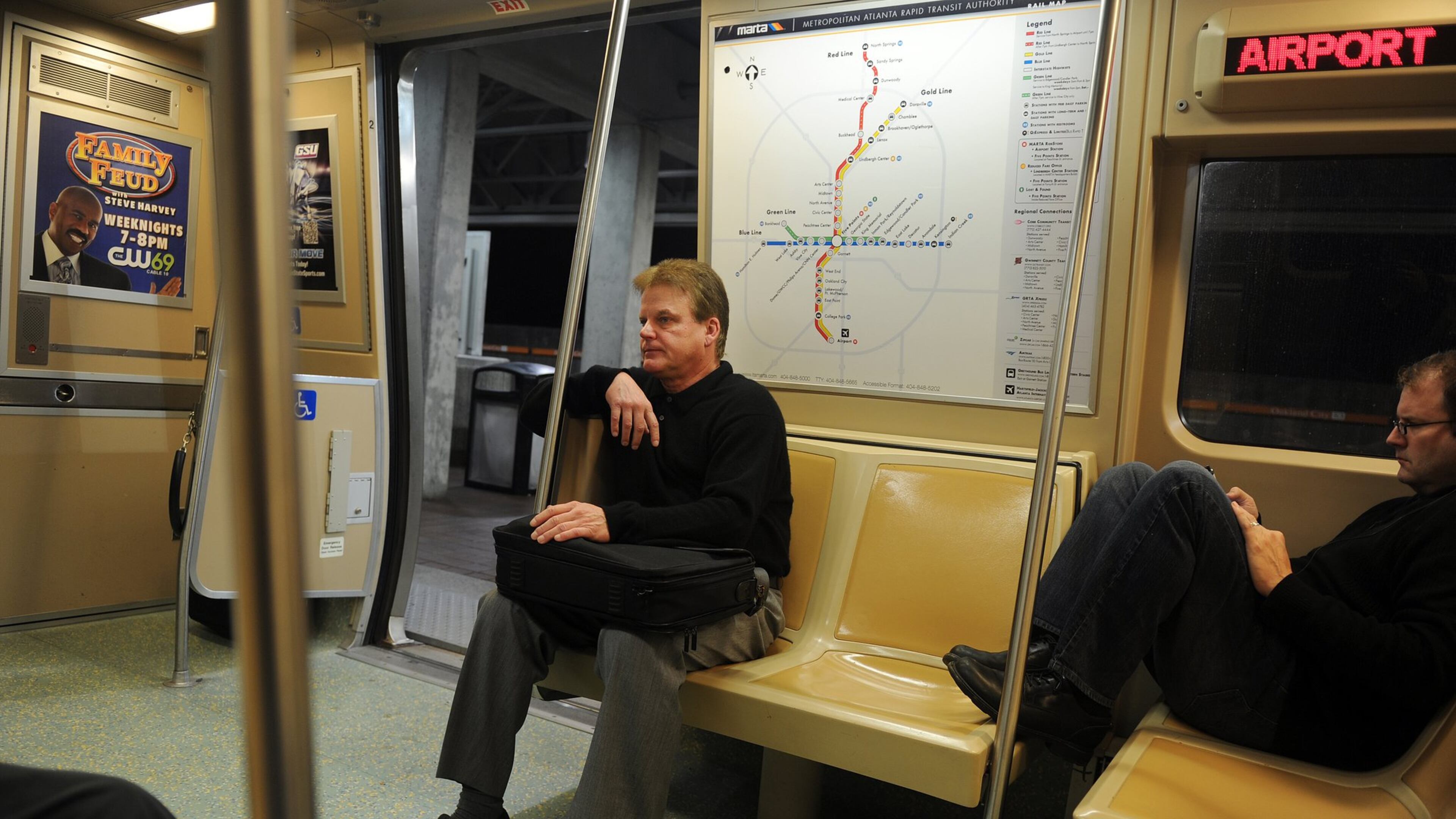 A study found it takes 17 minutes to get from downtown Atlanta to the airport using MARTA rail at midday, vs. 23 minutes driving. The time savings can be much more at rush hour. BITA HONARVAR / BHONARVAR@AJC.COM