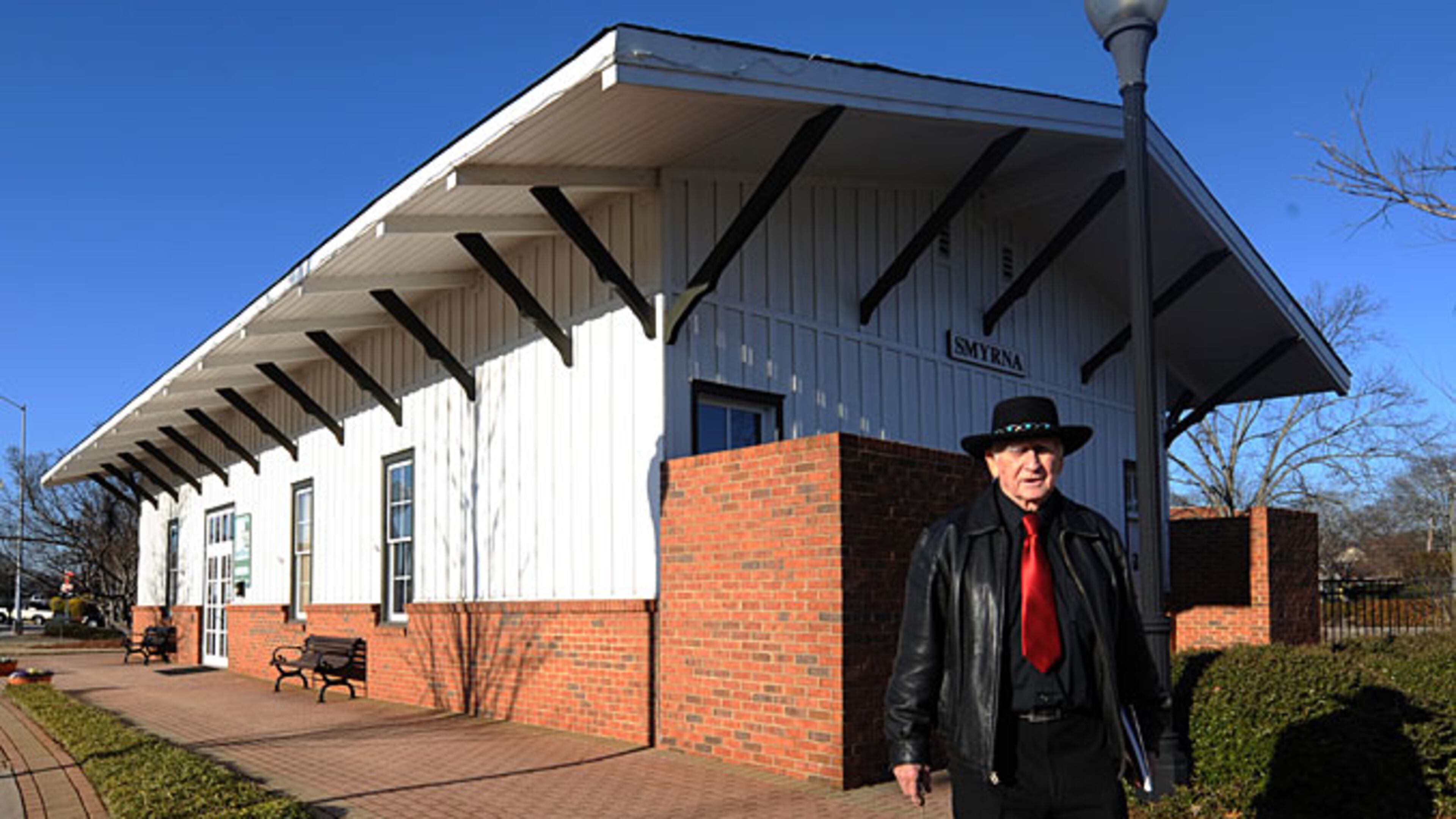 Harold Smith, a former mayor, is the founder and director of the Smyrna Museum. The museum is a replica of the city’s 1910 depot. It opened in April 1999.