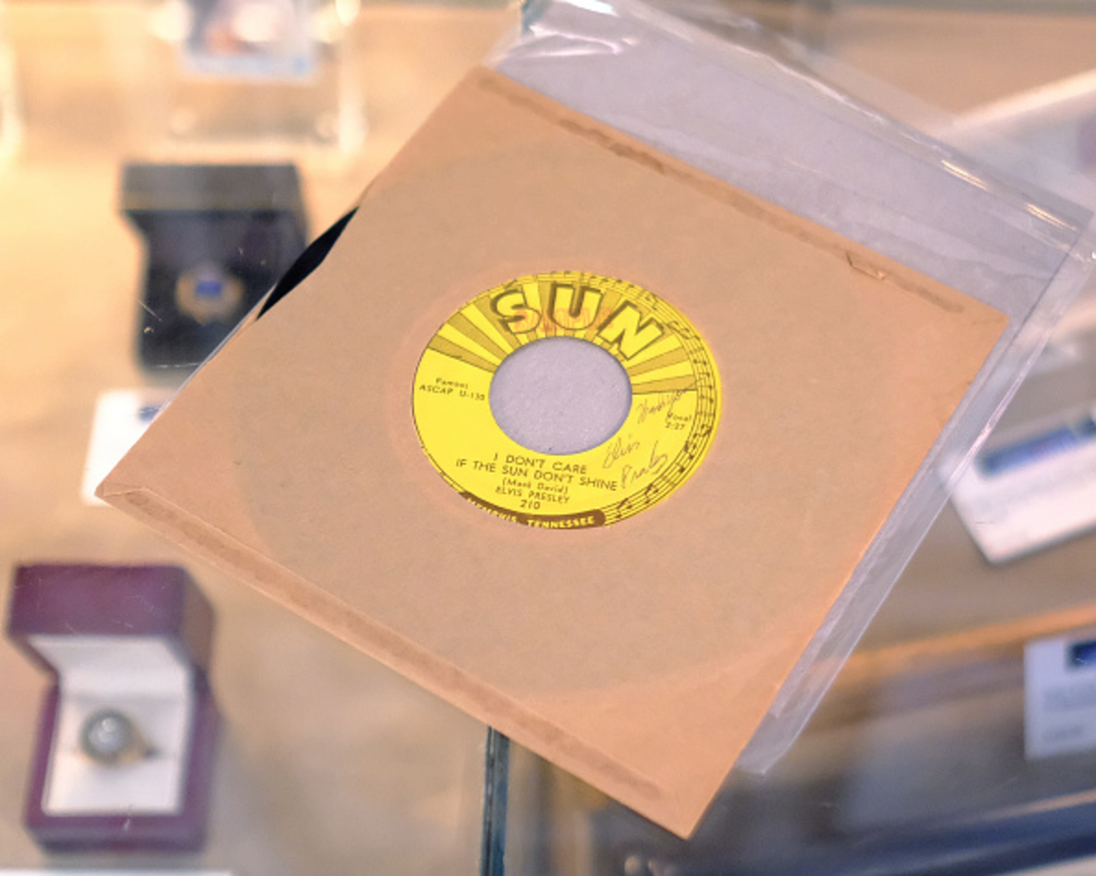 NEW YORK, NY - JULY 19: Elvis Presley Signed "I Don't Care If The Sun Don't Shine" Sun Records 45 for auction at Gotta Have It! store on July 19, 2017 in New York City. (Photo by Nicholas Hunt/Getty Images)