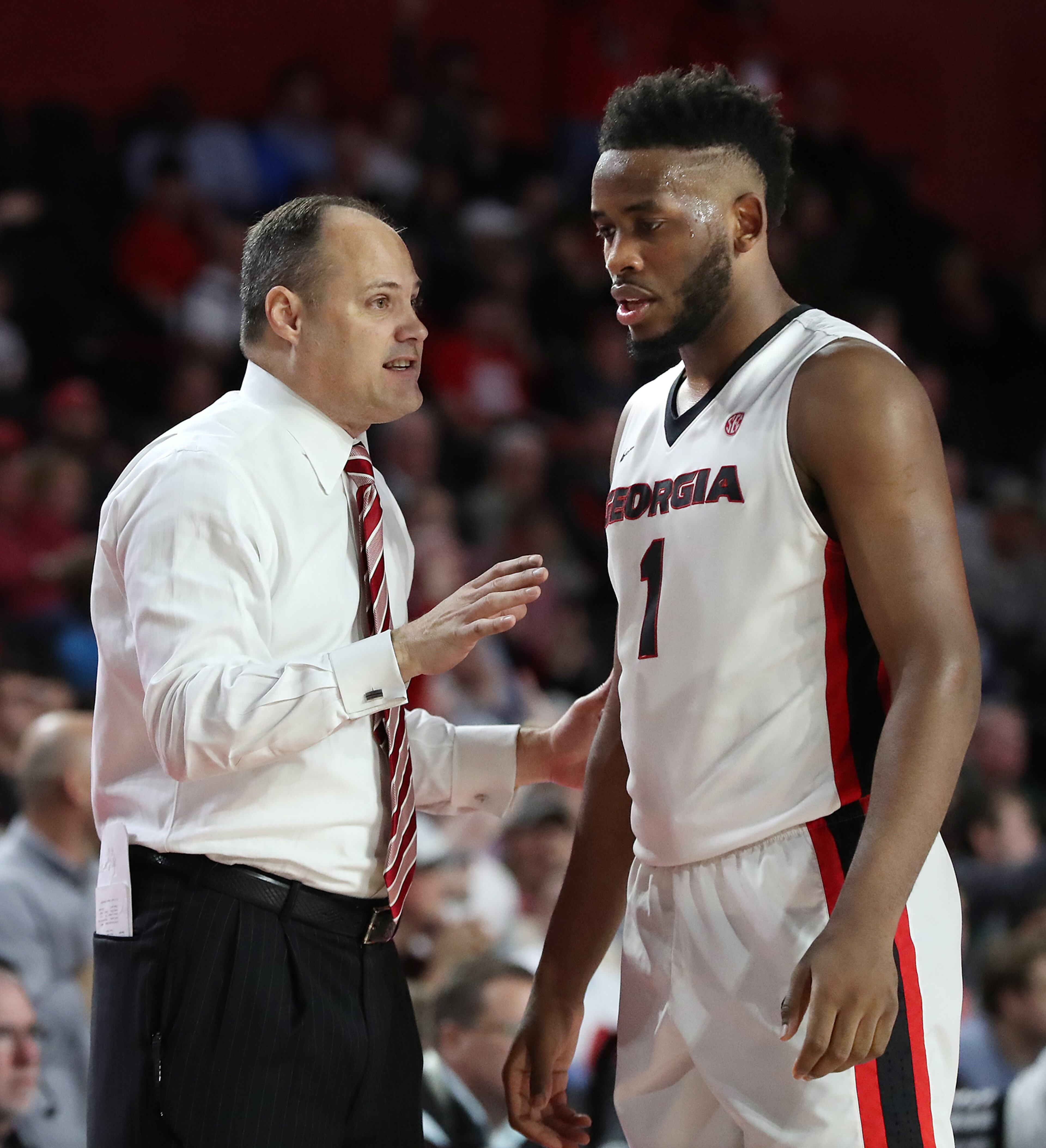 Feb 28, 2018 Athens: Georgia head coach Mark Fox coaches up Yante Maten in the final home game of the season against Texas A&M on Wednesday, Feb 28, 2018, in Athens. Curtis Compton/ccompton@ajc.com