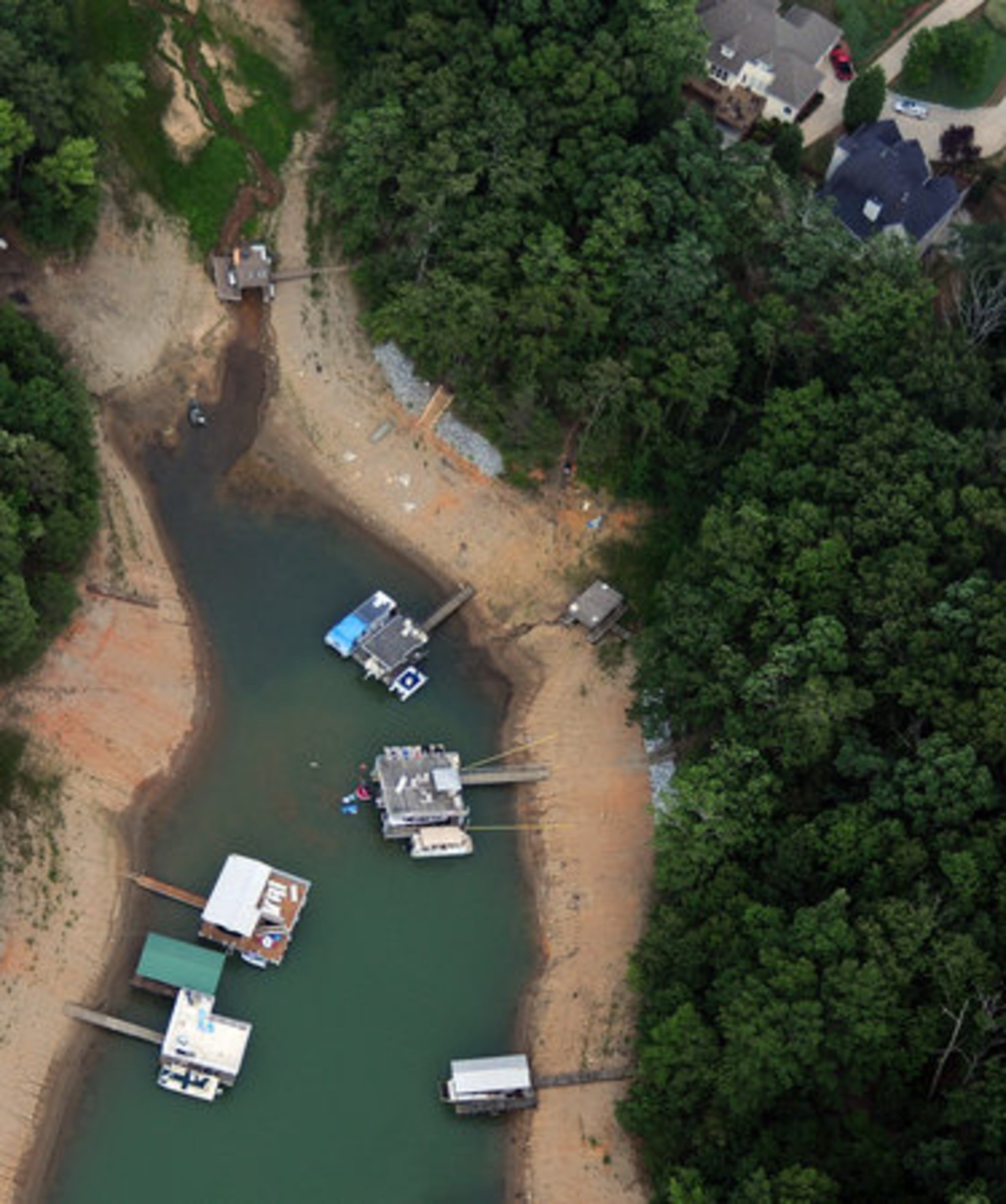 As coves become smaller and smaller, docking boats at Lake Lanier can be tricky.