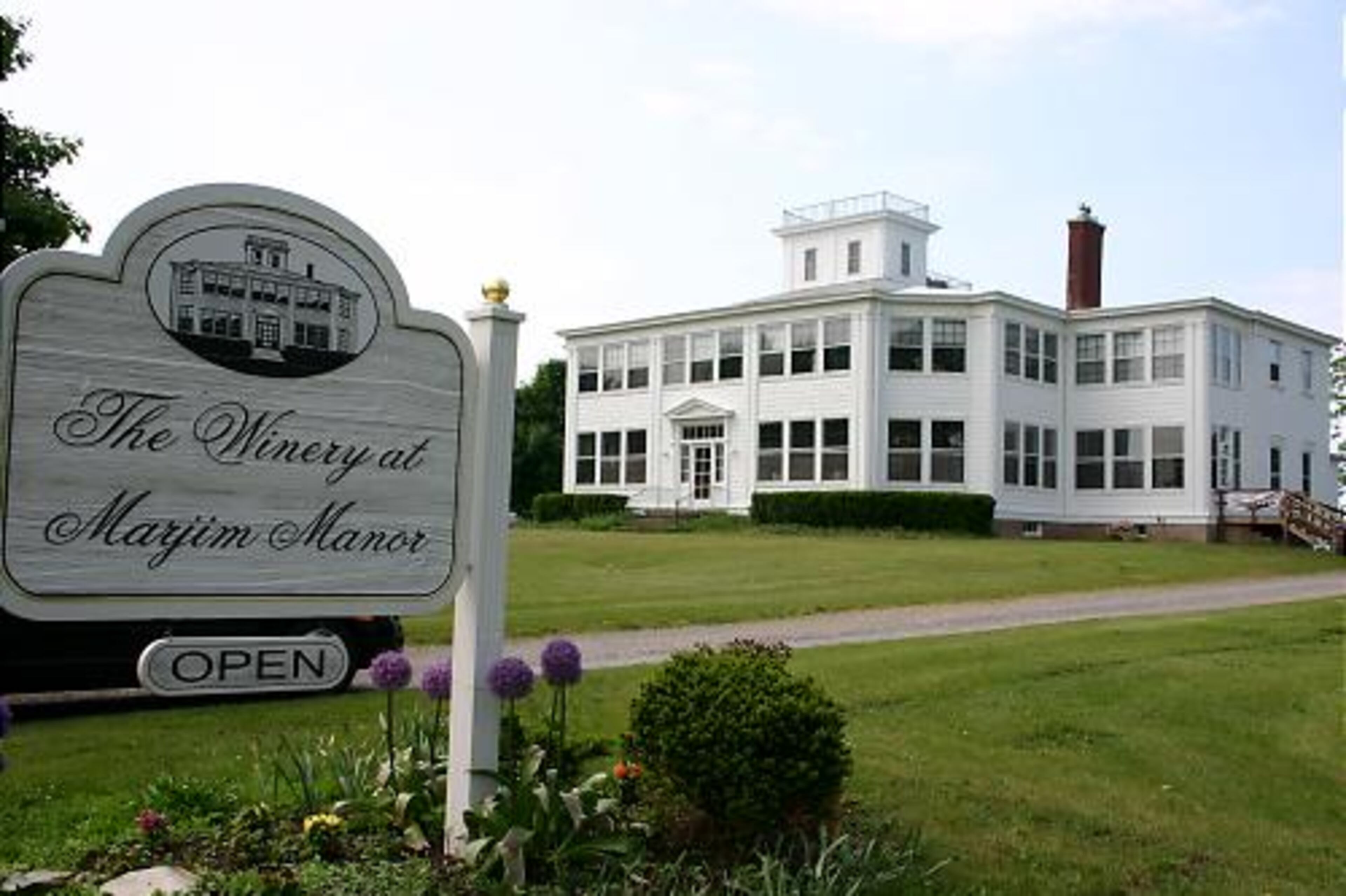 The Winery at Marjim Manor in Appleton, N.Y., is close to the shores of Lake Ontario. Autumn is a good time to visit these wineries, which are all located in Western New York's rural Niagara County.