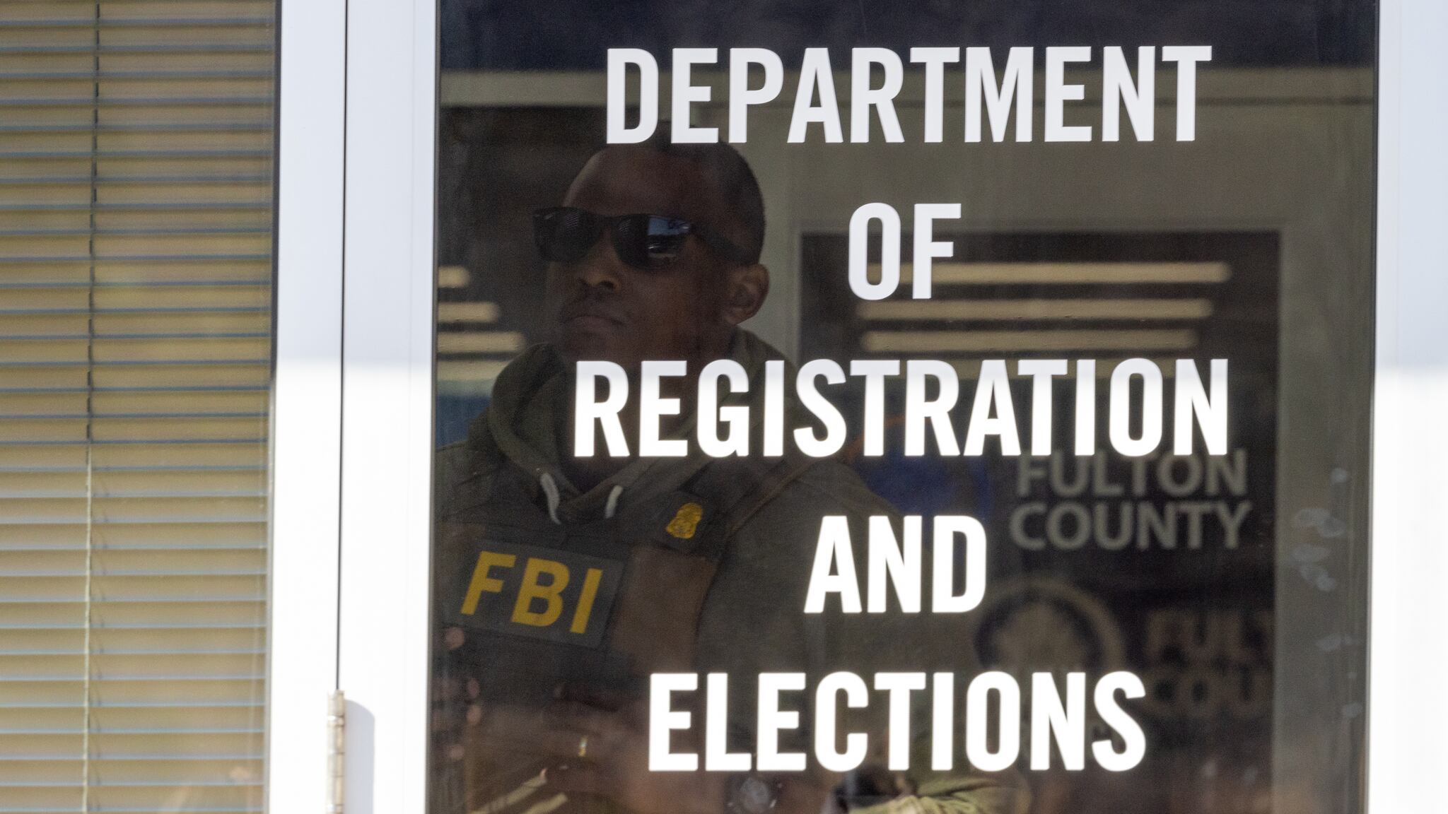 Exclusive: Body cam video of FBI raid of Fulton County elections office