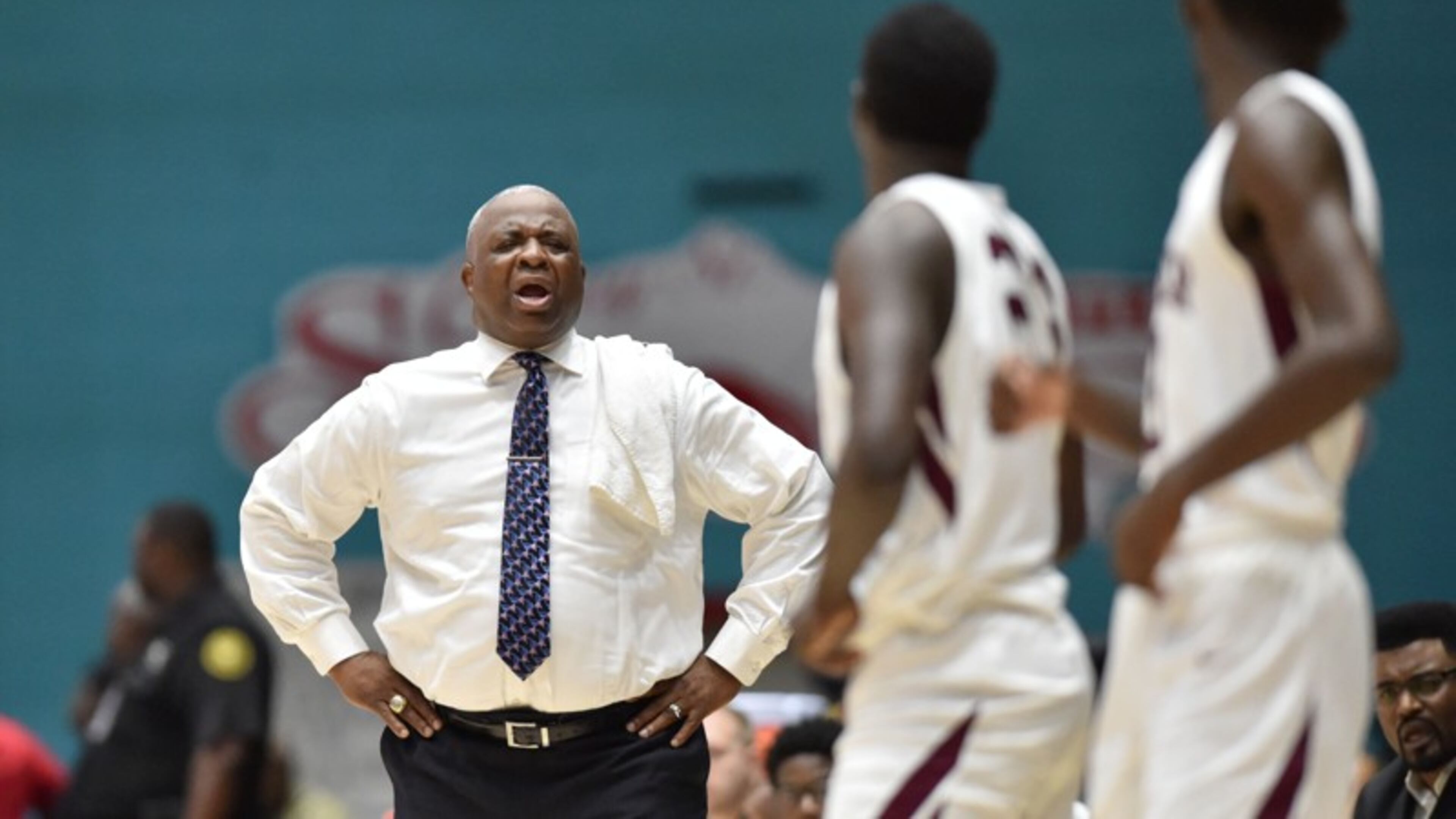 Tucker boys basketball coach James Hartry shouts instructions in March during the GHSA finals in Macon. The Tigers lost to Tri-Cities in that Class AAAAAA final. They are ranked No. 1 with a 19-2 record this season. Photo: HYOSUB SHIN / HSHIN@AJC.COM