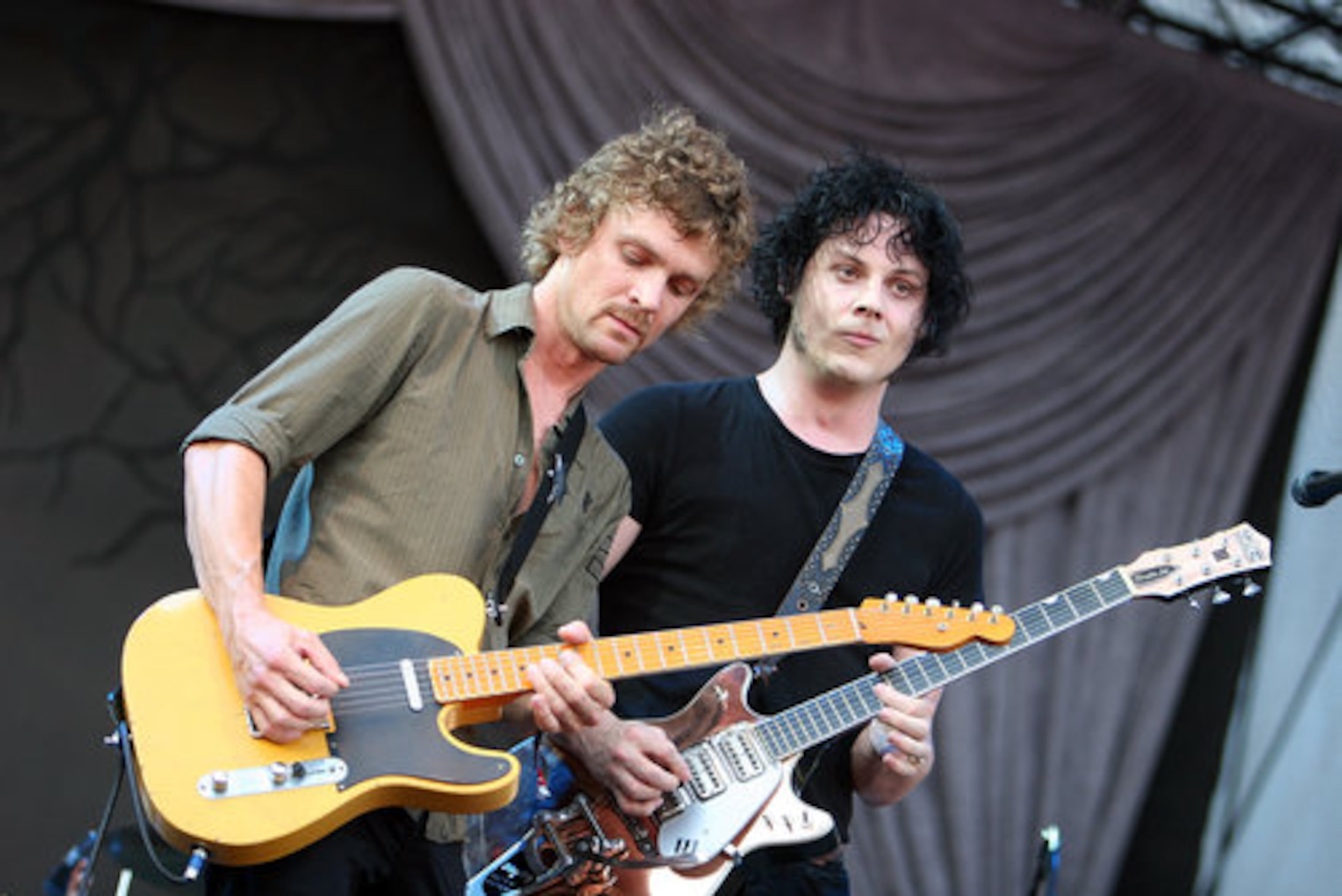 The Raconteurs' Brendan Benson and Jack White give fans a taste of "Consolers of the Lonely," the album they put out in late March. In the beginning, the band was widely regarded as White's side project, but its success has helped it outgrow that.