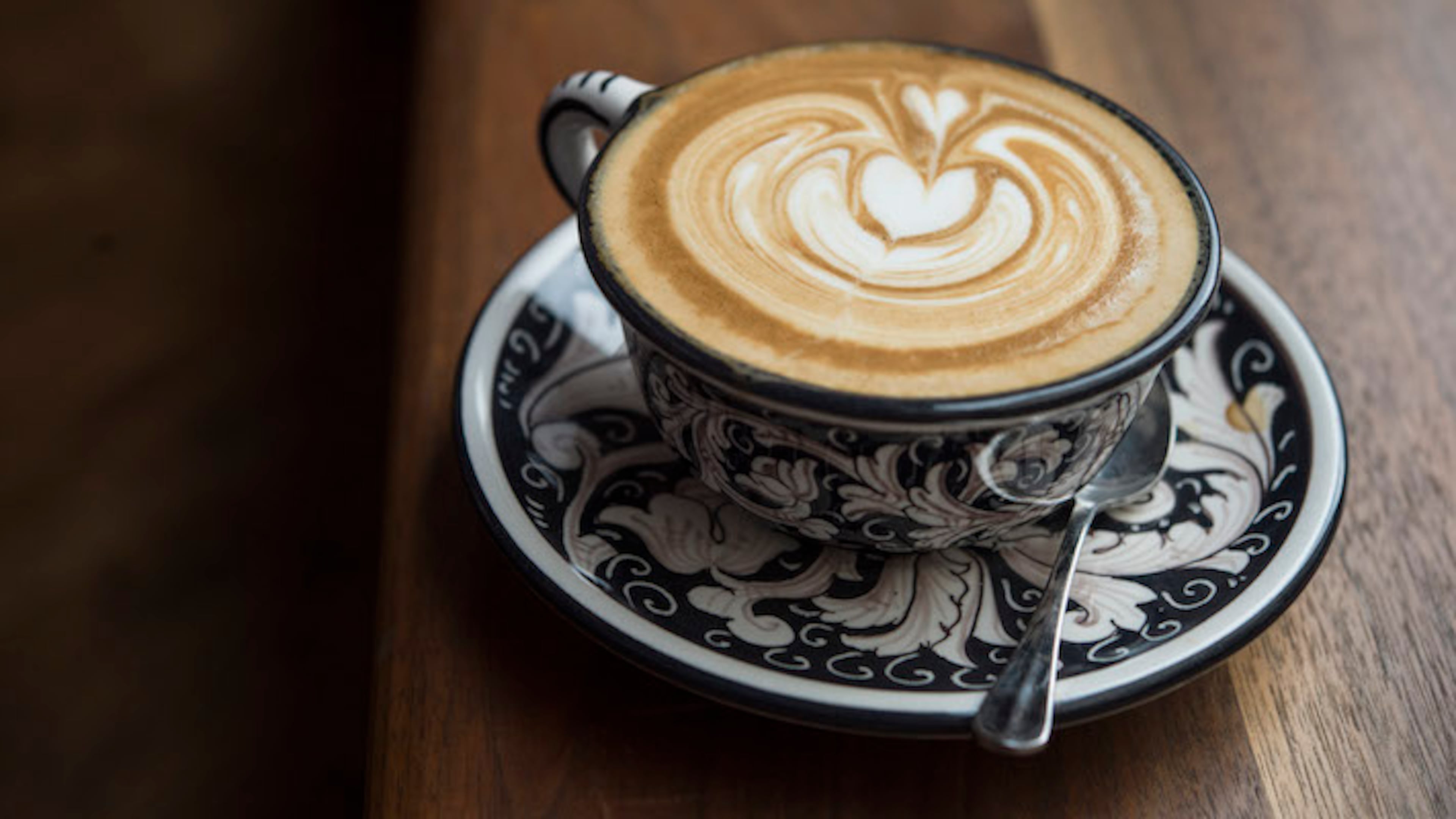 A cappuccino at La Colombe in New York, Sept. 4, 2015. A cappuccino is traditionally a shot of espresso with steamed milk and milk foam, but there is lots of variation. (Daniel Krieger/The New York Times)
