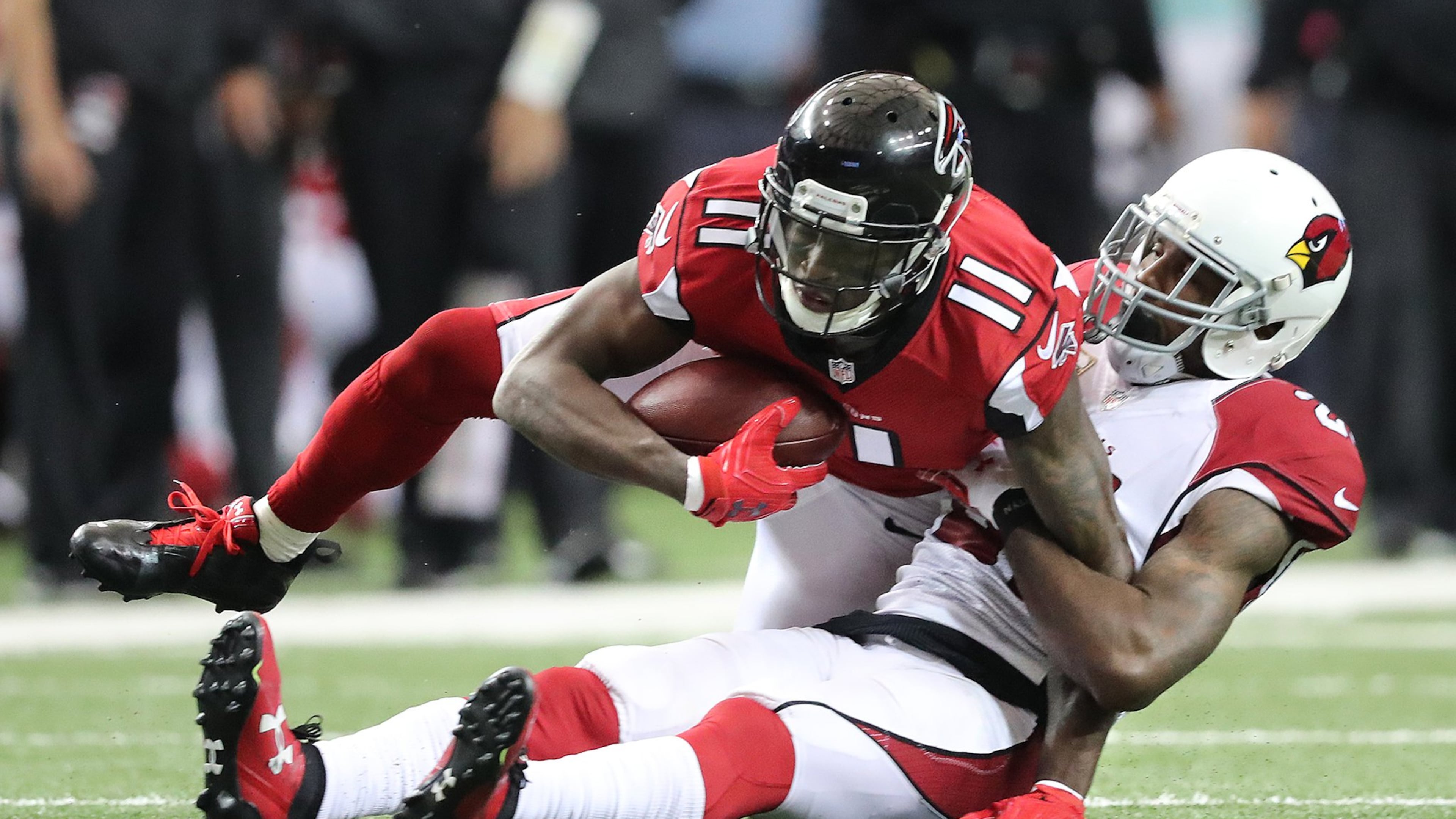 November 27, 2016, Atlanta: Falcons wide receiver Julio Jones makes a first down catch against Cardinals cornerback Patrick Peterson during the second quarter in an NFL football game on Sunday, Nov. 27, 2016, in Atlanta. Curtis Compton/ccompton@ajc.com