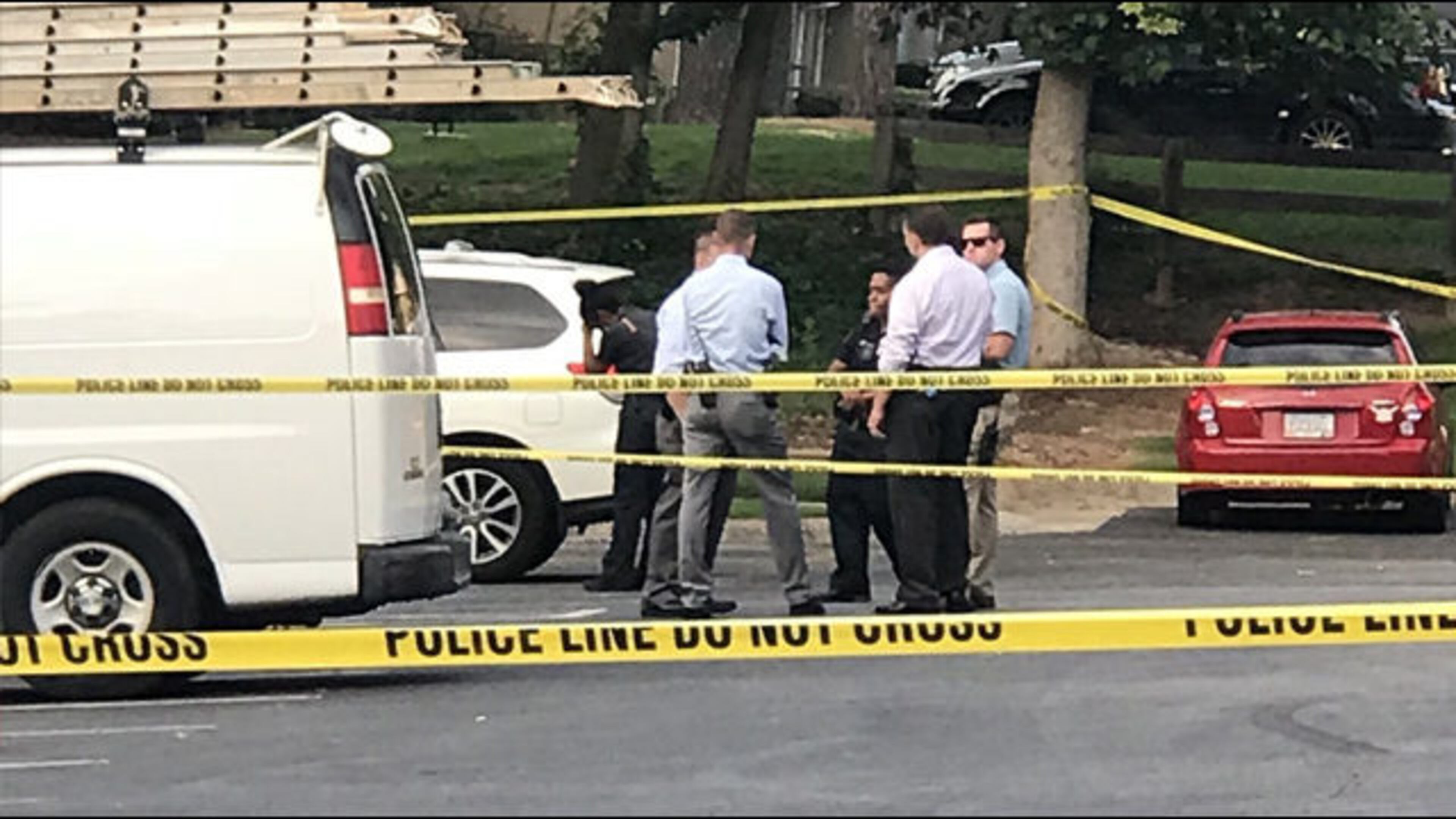 Dunwoody police responded to the Lacota Apartments in the 6600 block of Peachtree Industrial Boulevard and found a teenager dead in the breezeway. (Credit: Channel 2 Action News)