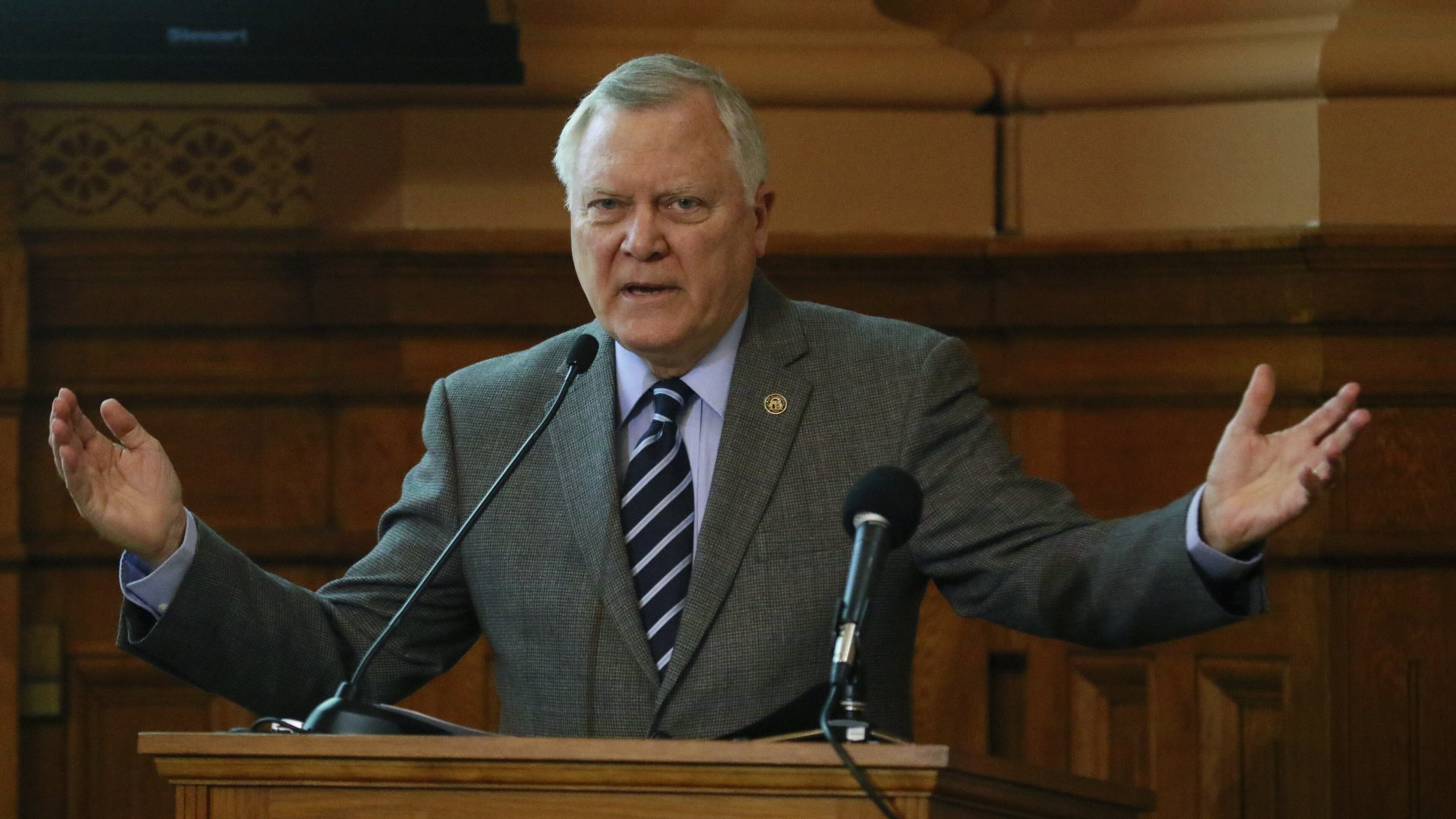 Jan. 17, 2017 - Atlanta - Georgia Governor Nathan Deal made his budget address before the joint appropriations committee as House and Senate budget hearings opened for the 2017 session. BOB ANDRES /BANDRES@AJC.COM